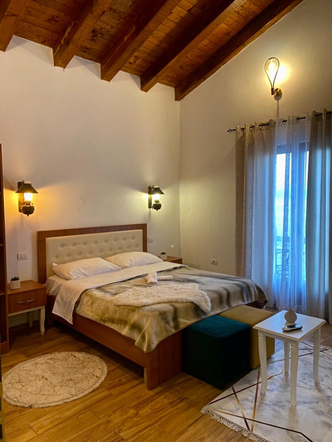 Double Room with Lake View photo 3