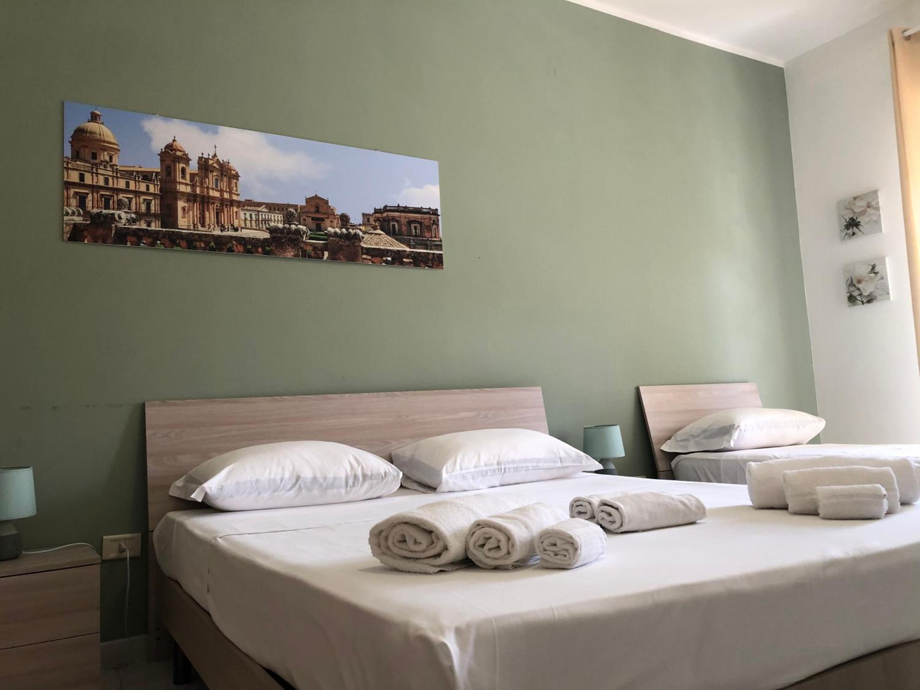 Double Room with Extra Bed photo 1