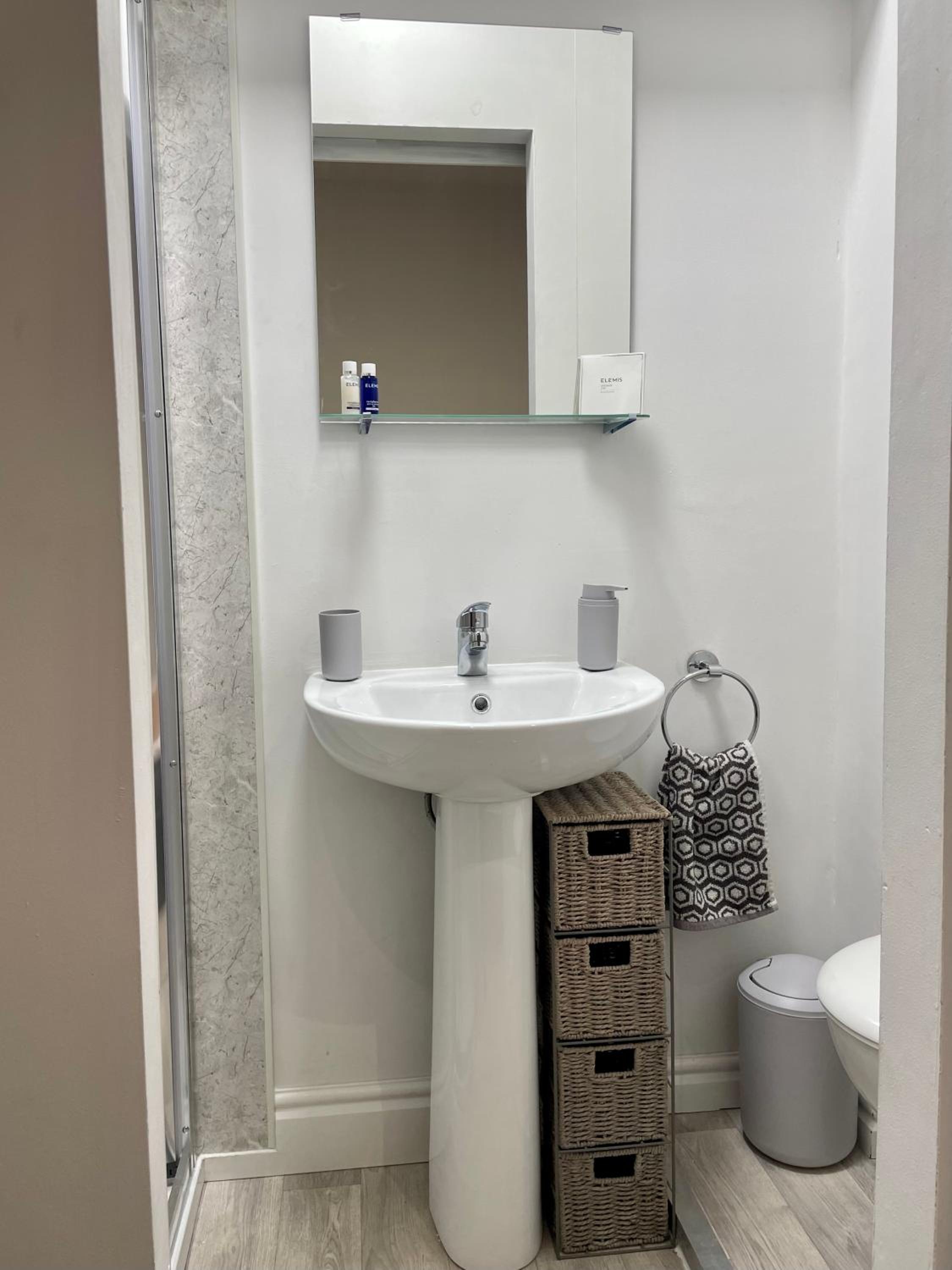 One-Bedroom Apartment - Photo 10
