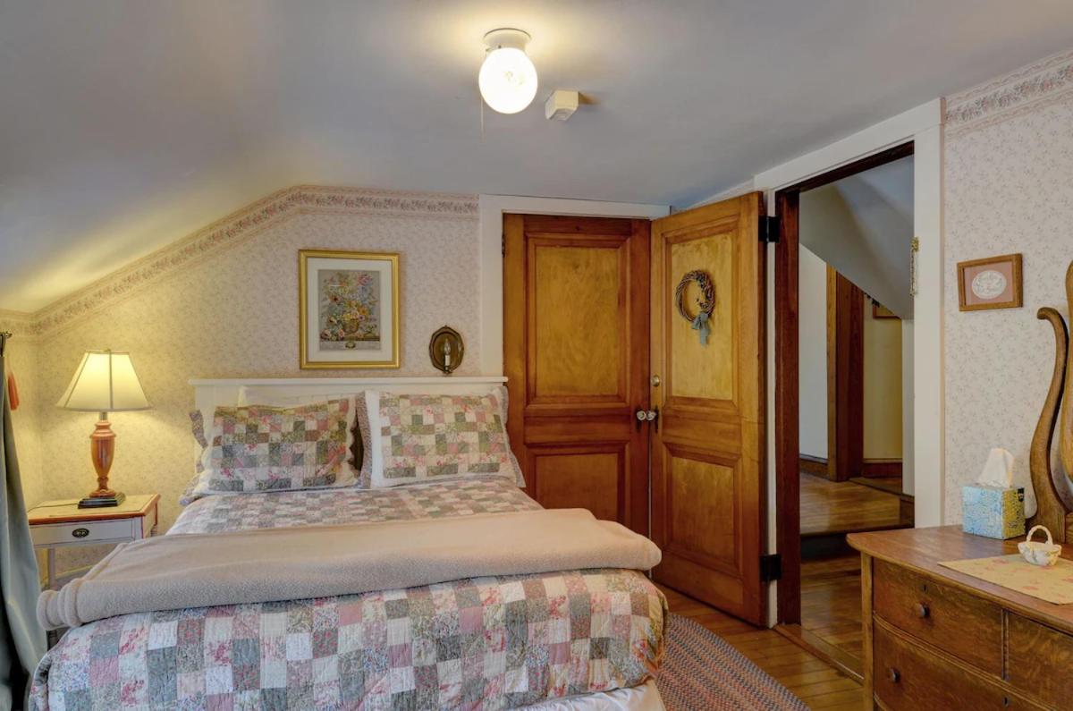 Double Room - Photo 1
