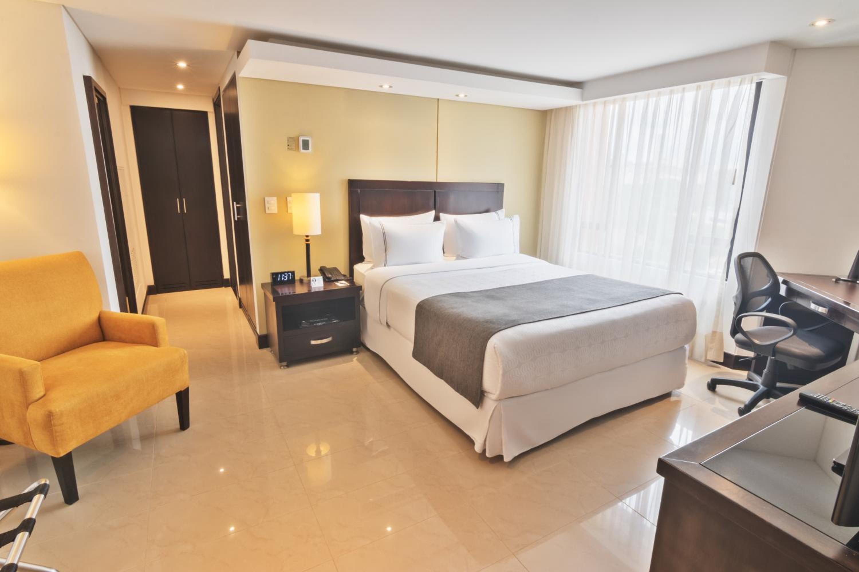 Standard Room photo 3