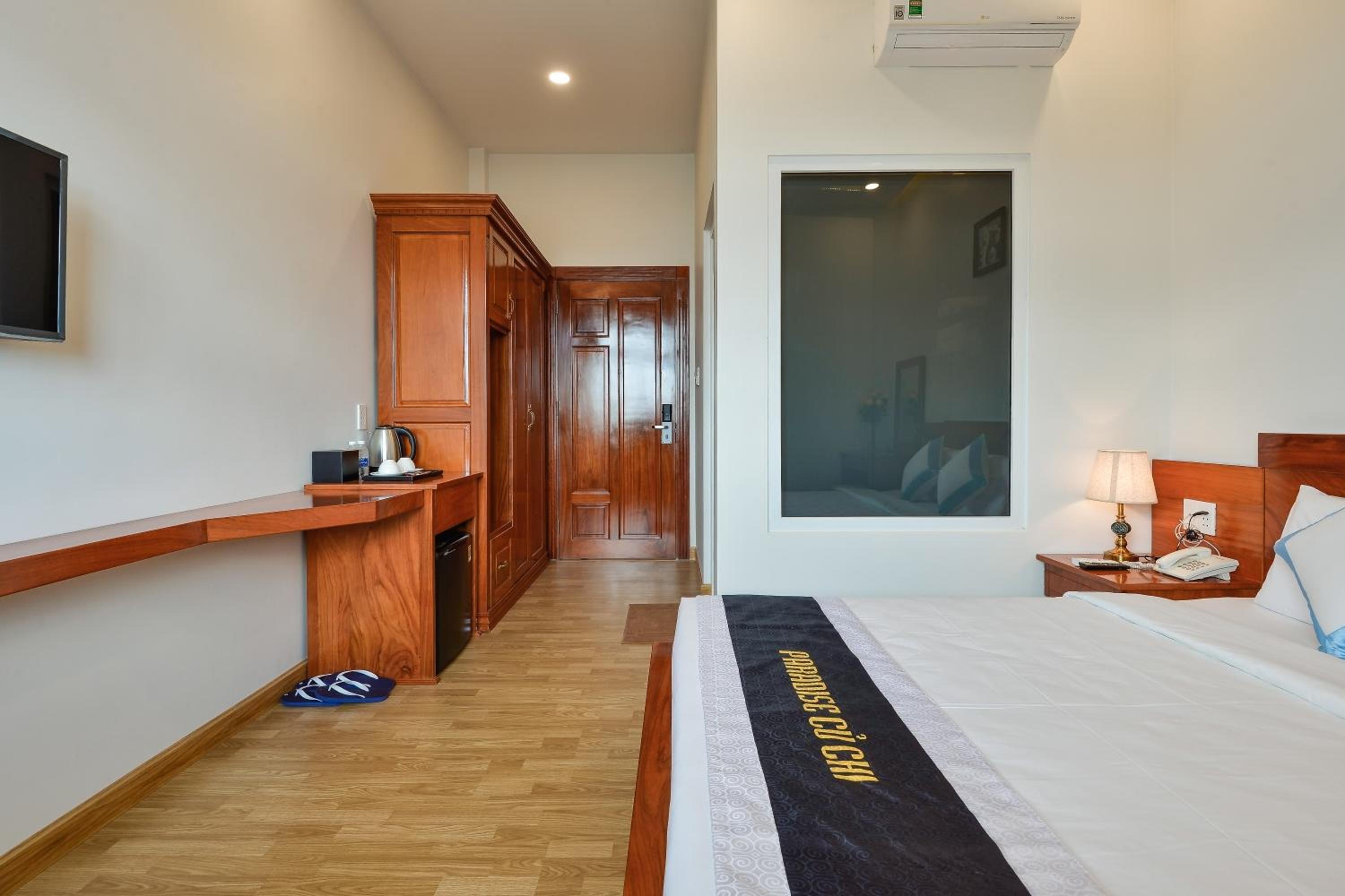 Deluxe Room - Photo 2