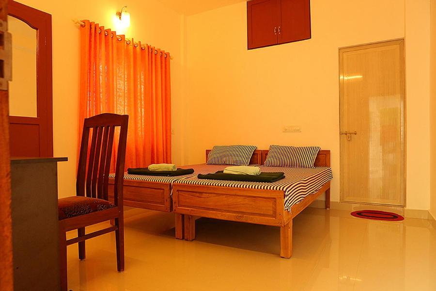 Standard Double Room with Fan photo 2
