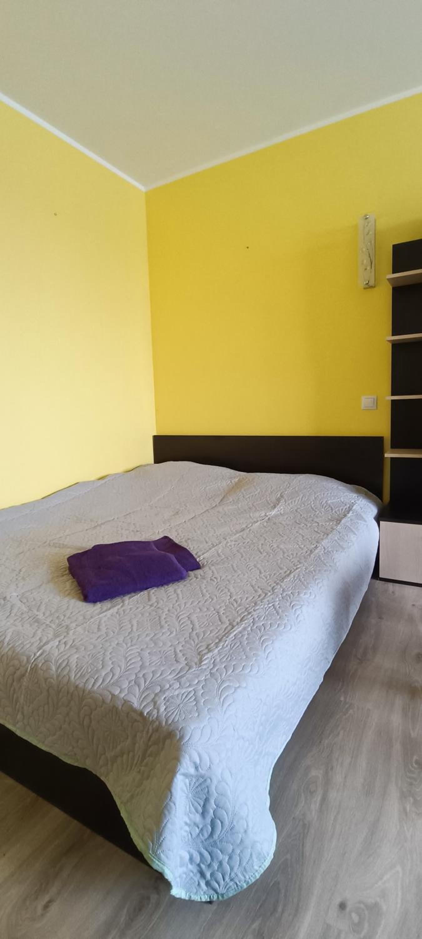 One-Bedroom Apartment - Photo 9