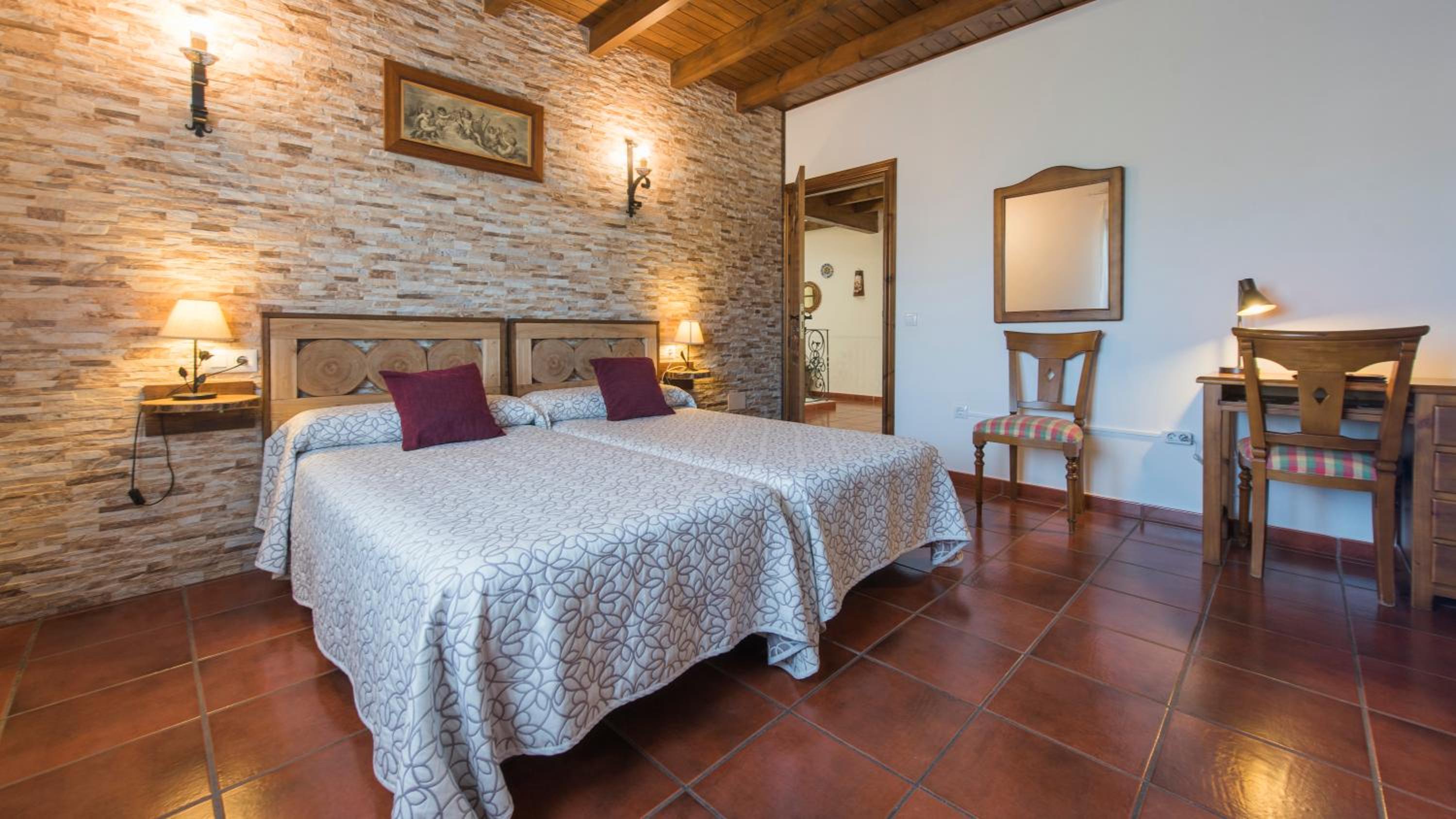 Habitación Doble con Baño Privado