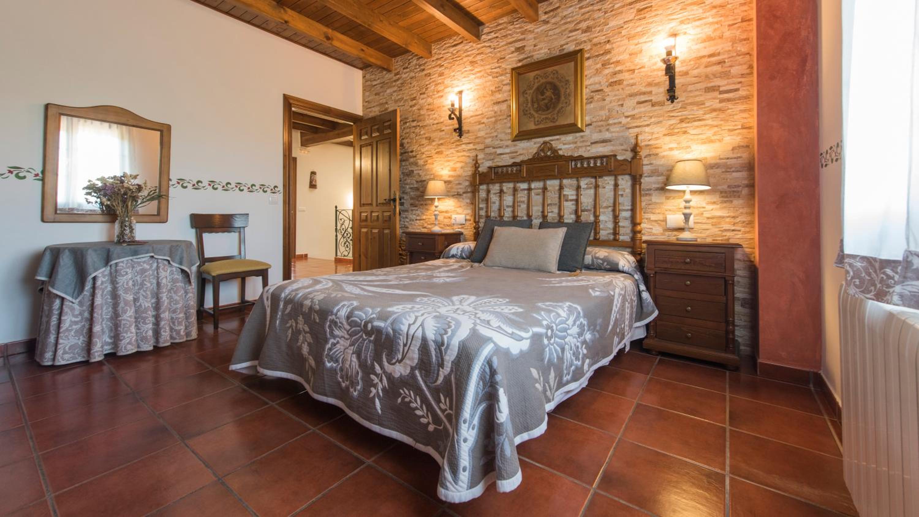 Double Room with Private Bathroom photo 2