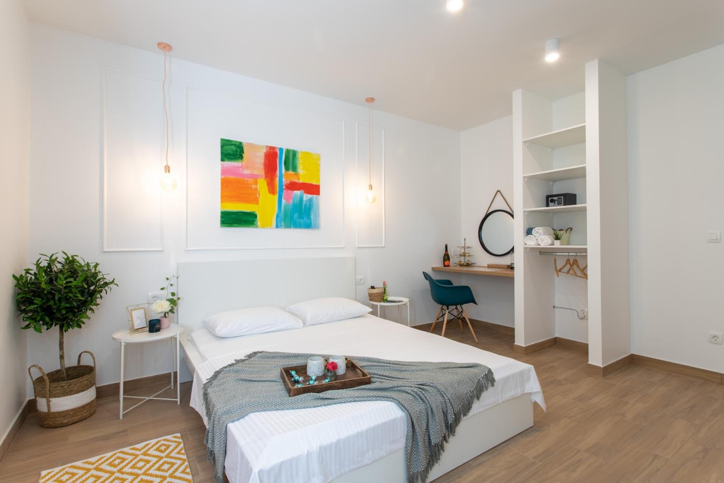 Double Room with Private Bathroom - Photo 1