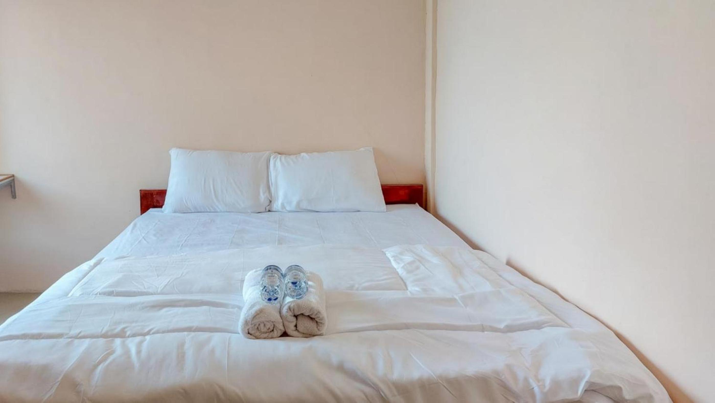 Standard Double Room - Photo 5