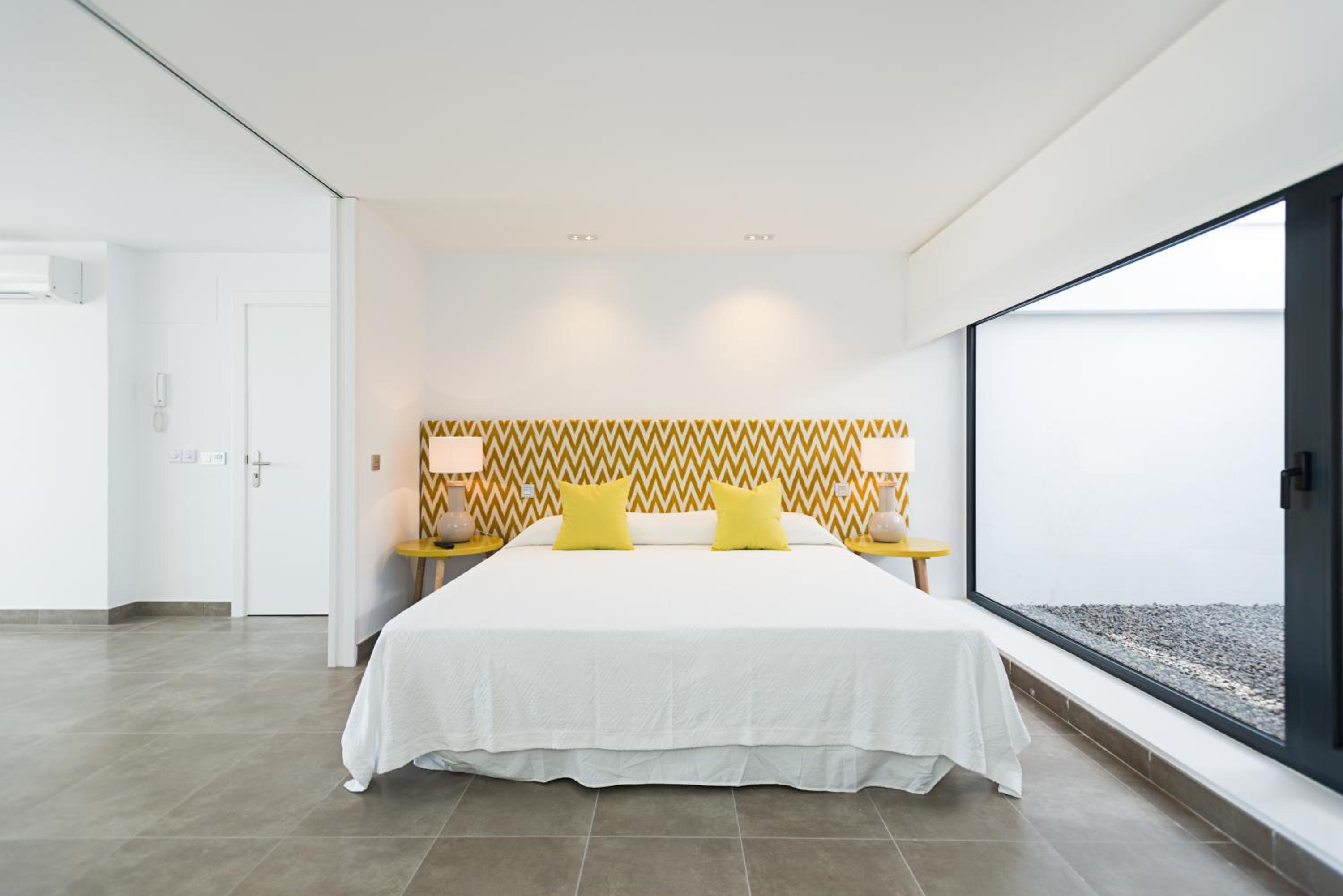 Superior Apartment photo 2