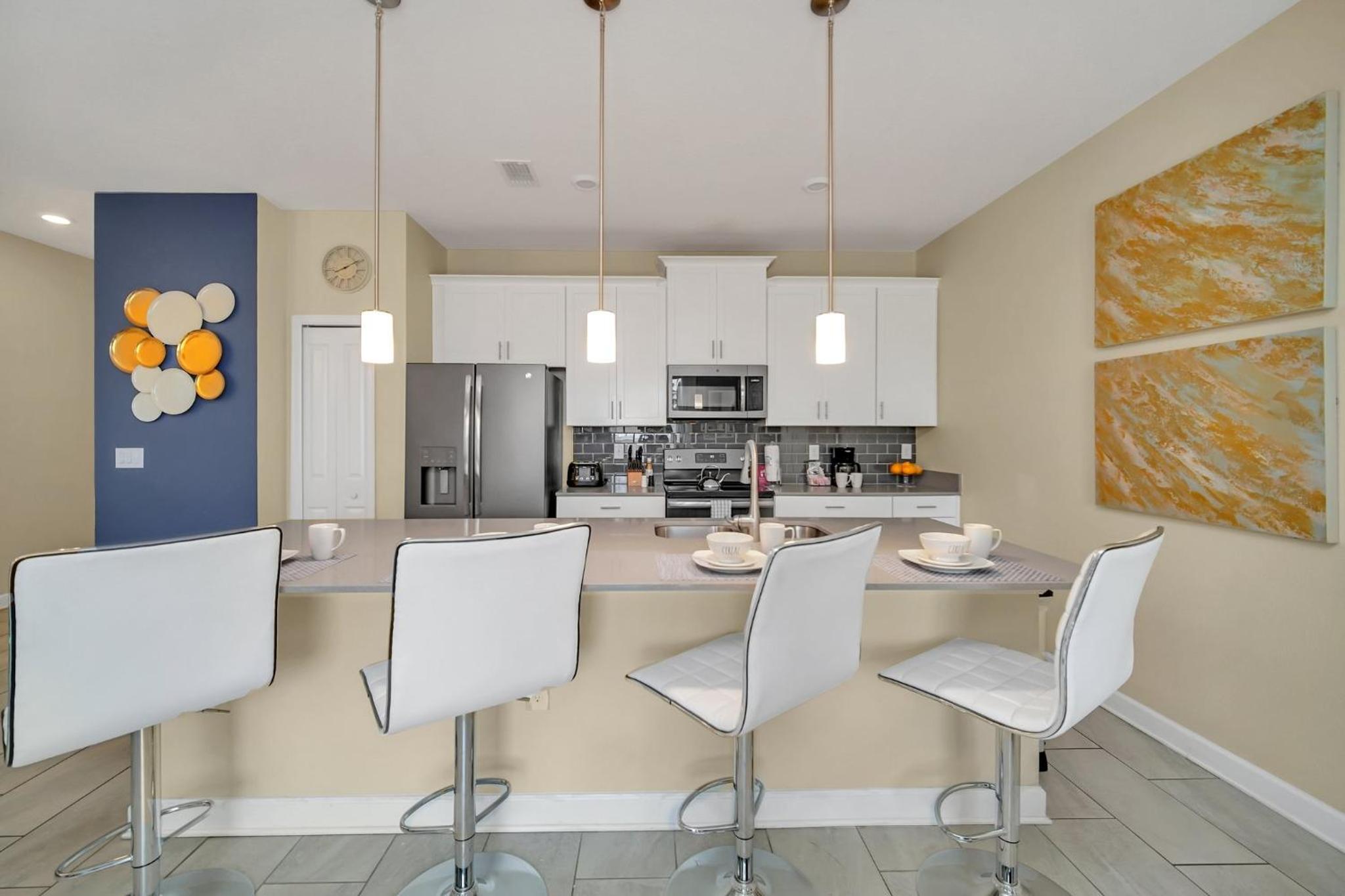 Four-Bedroom House - Photo 42