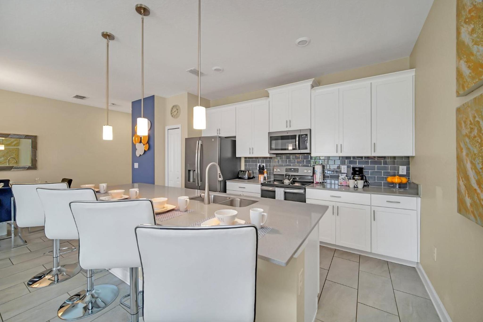 Four-Bedroom House - Photo 70