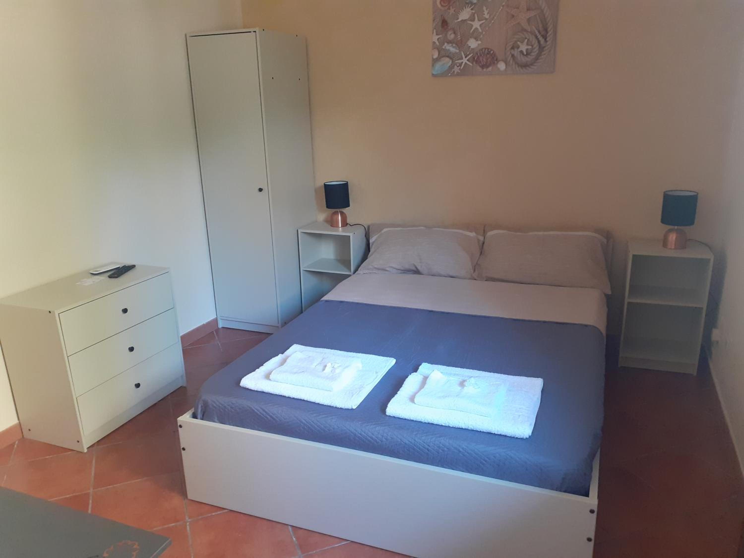 Double Room with Private Bathroom photo 2