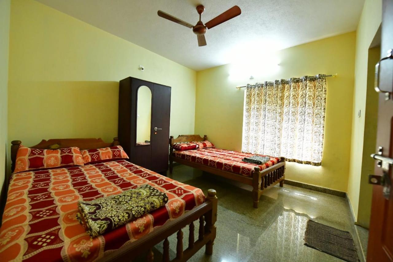 Deluxe Double Room With Bath photo 3