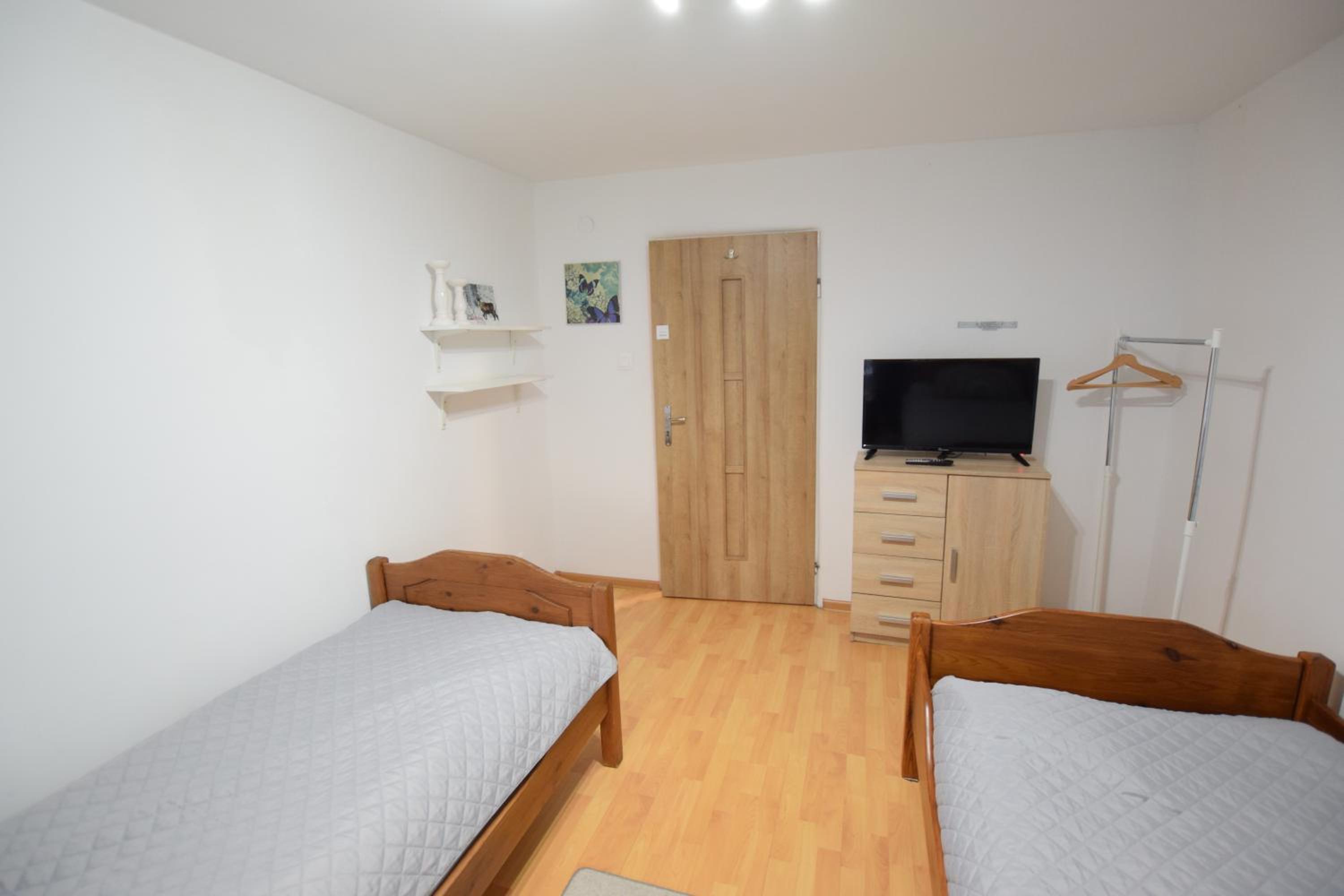 Standard Family Room - Photo 4