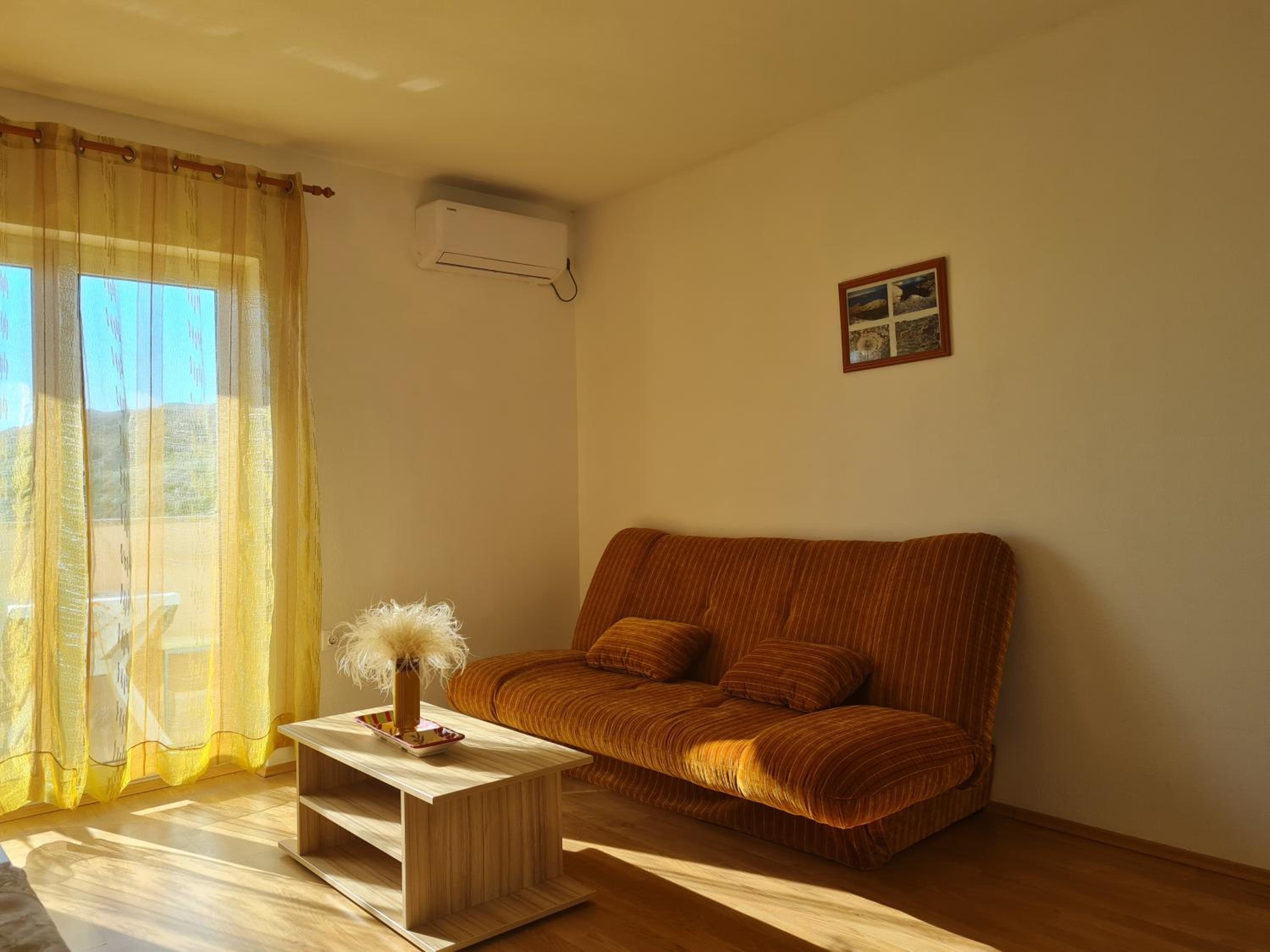 Apartment with Balcony - Photo 13