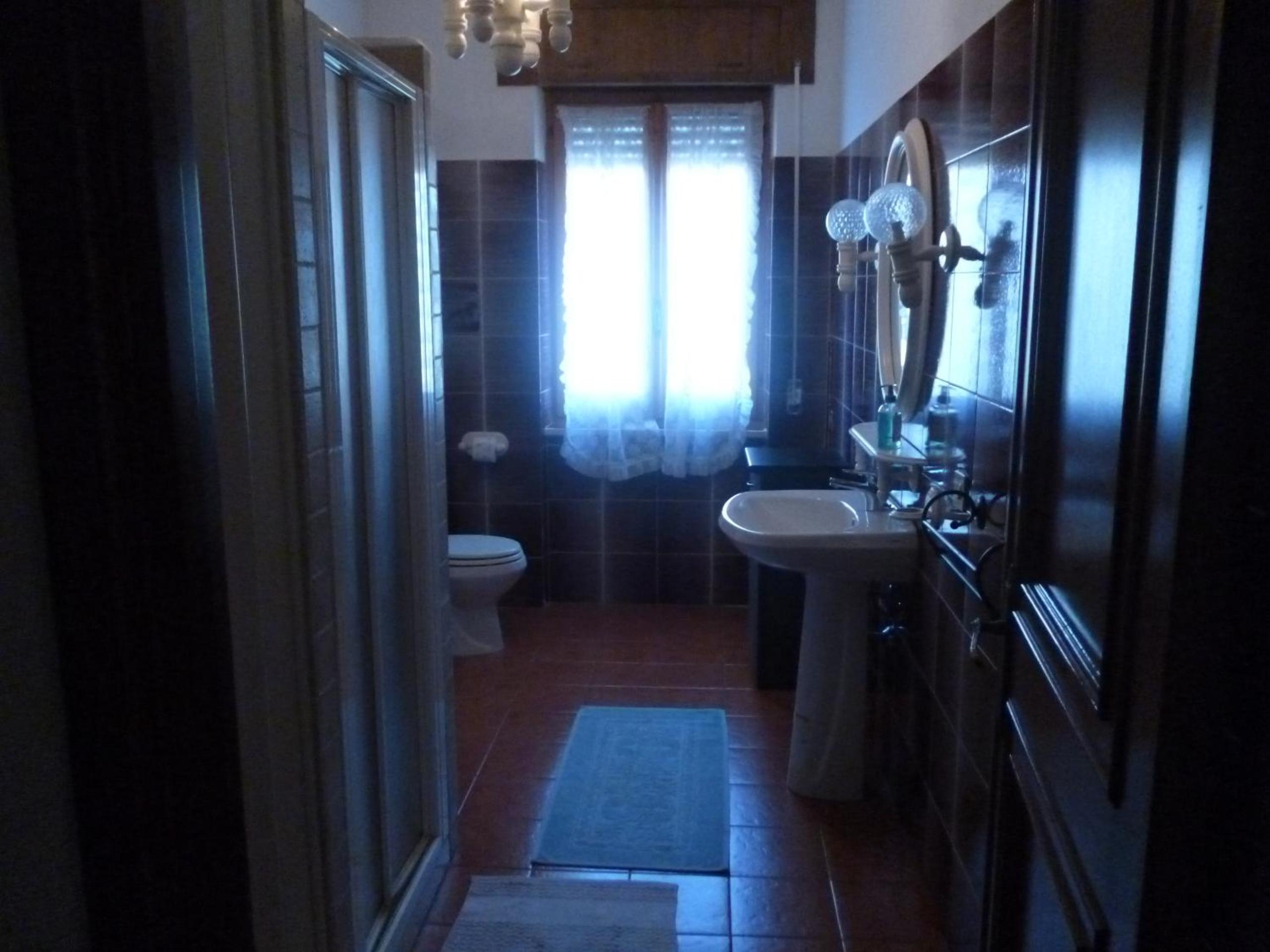 Two-Bedroom Apartment - Photo 8