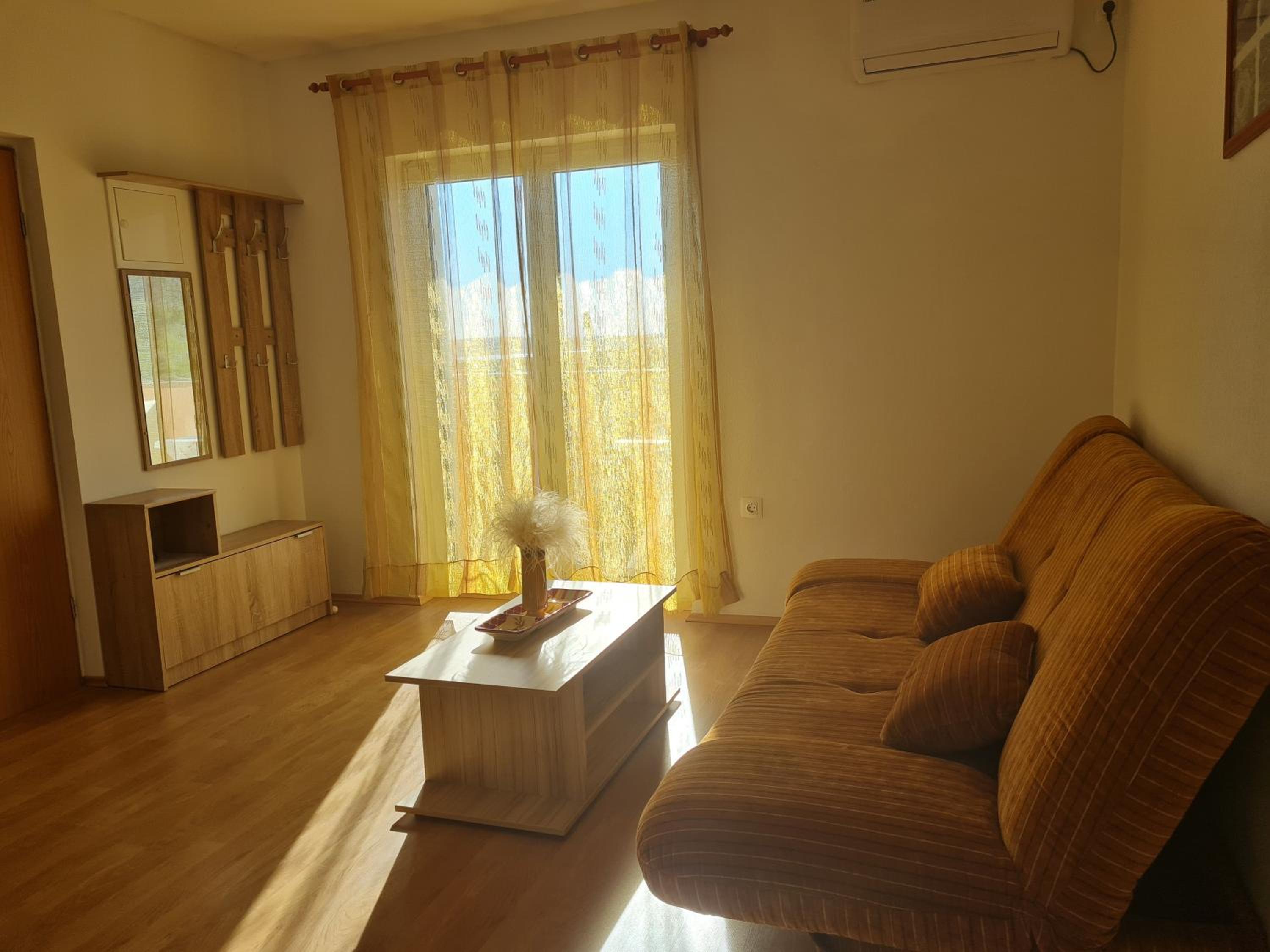Apartment with Balcony - Photo 10