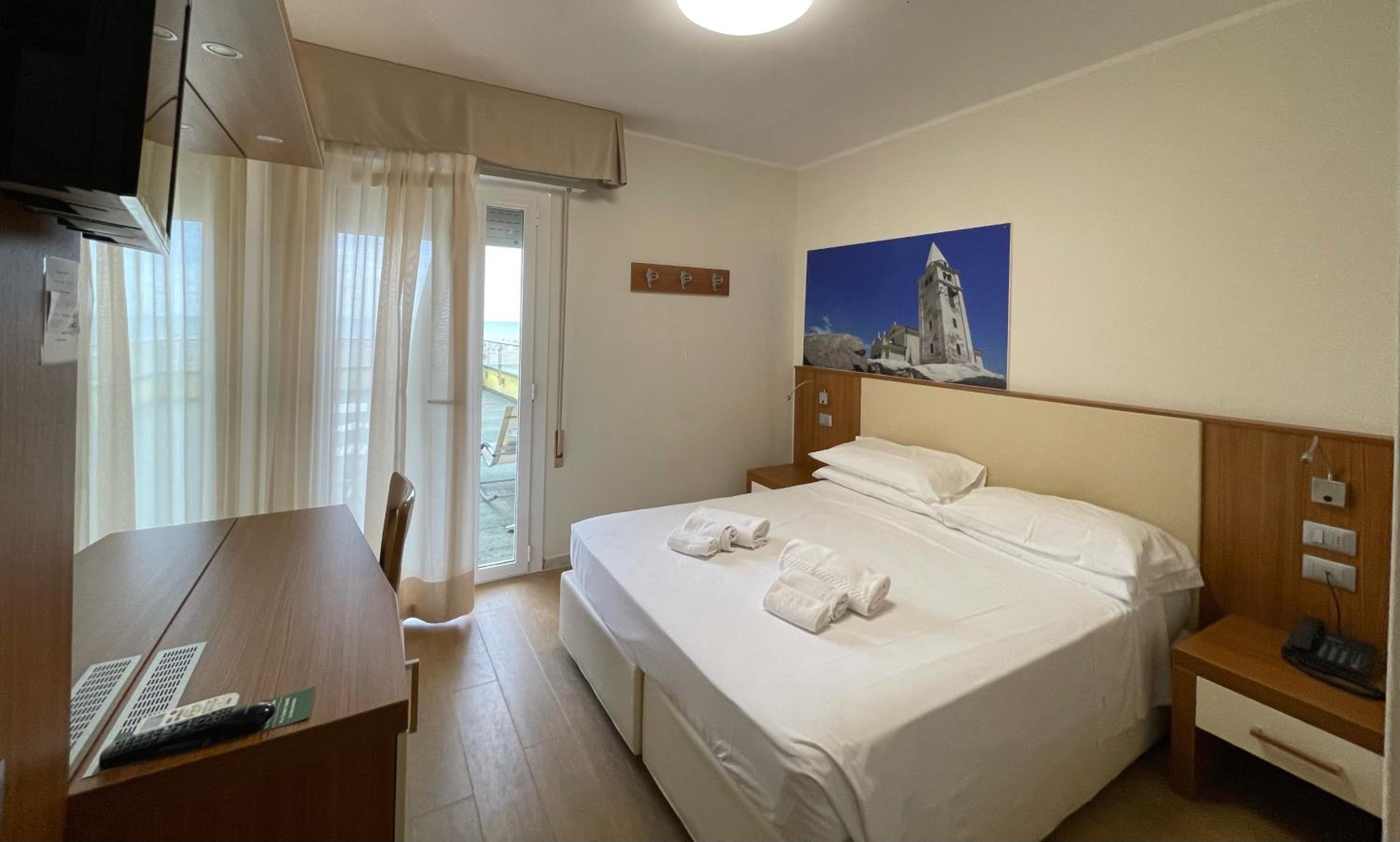 Double Room with Balcony and Sea View
