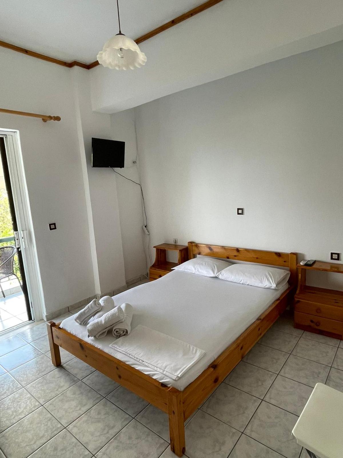 Budget Double Room photo 1