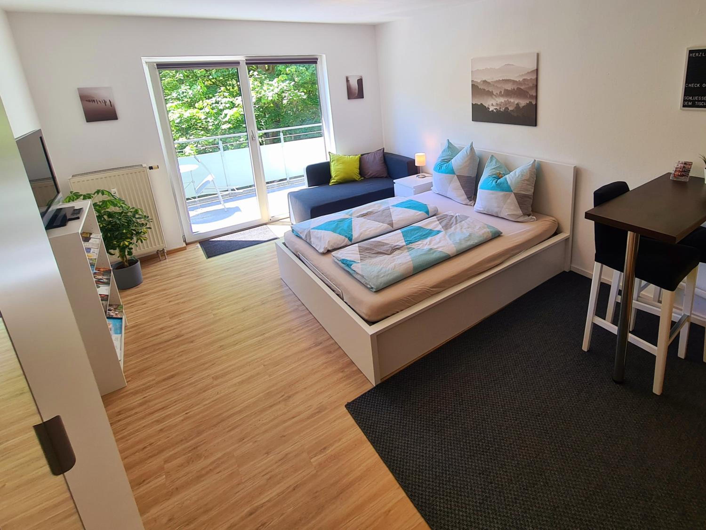 Apartment with Balcony photo 1