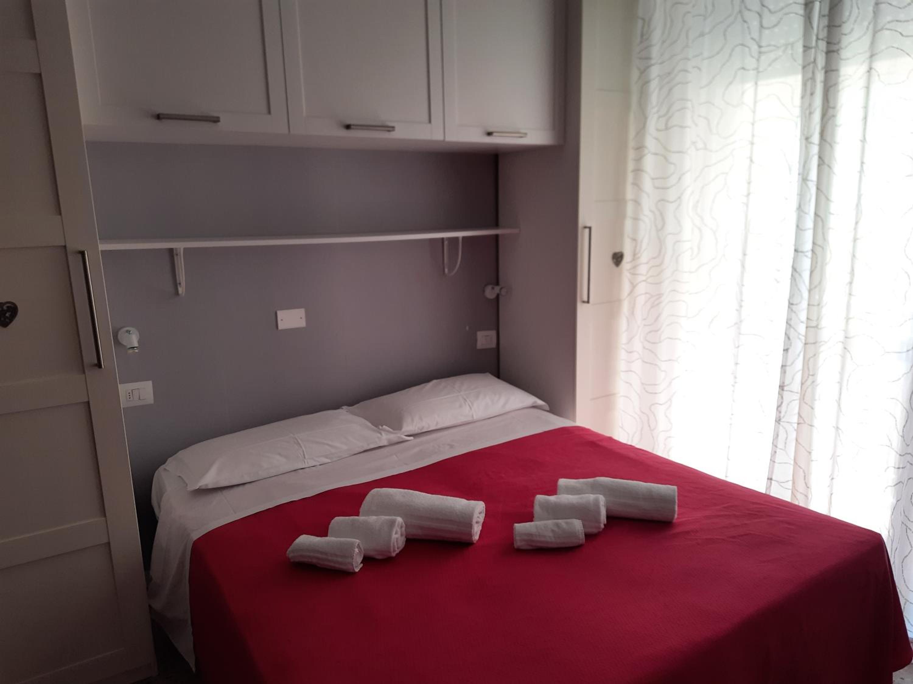 Standard Quadruple Room - Photo 15