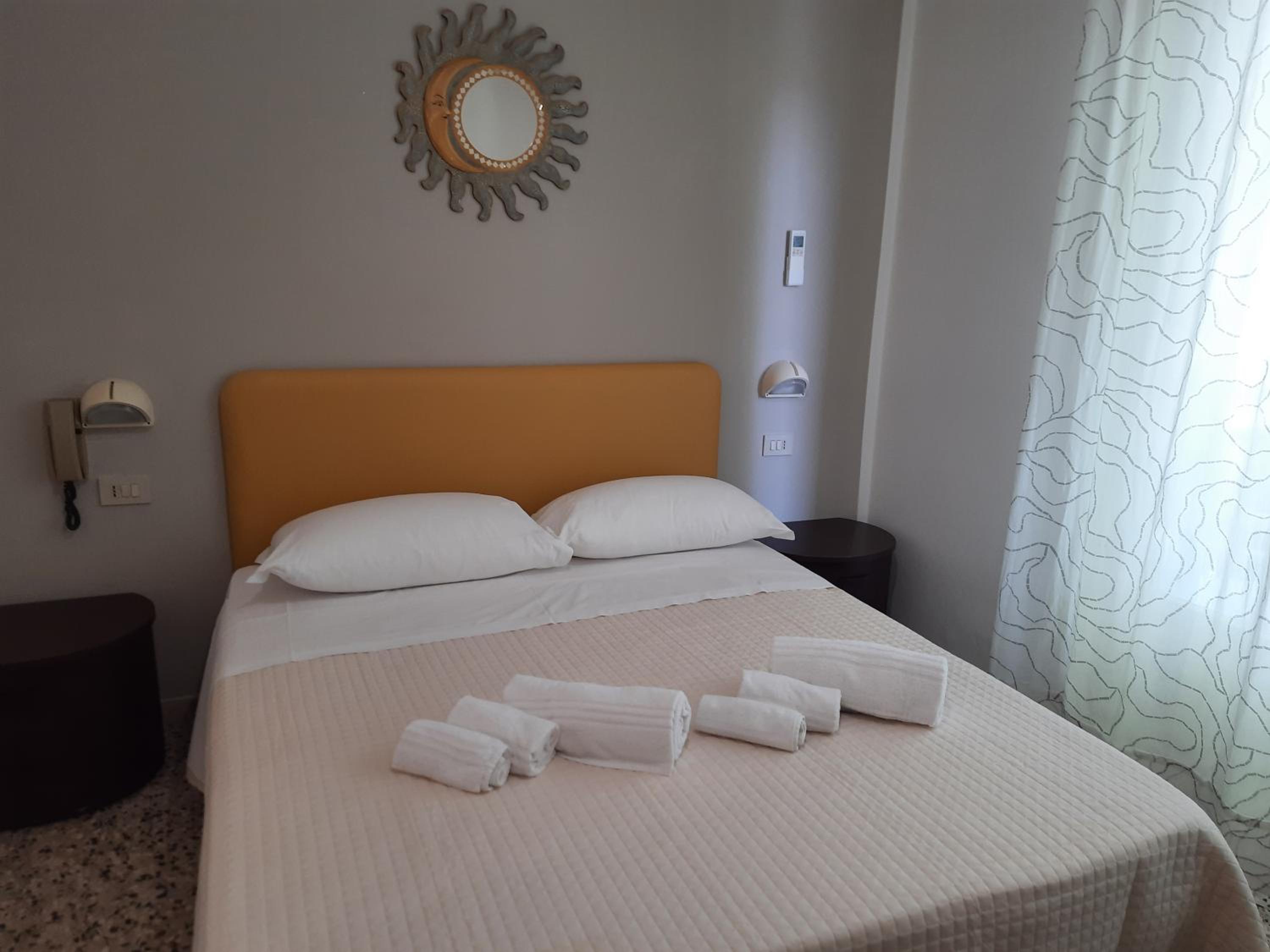 Standard Quadruple Room - Photo 12