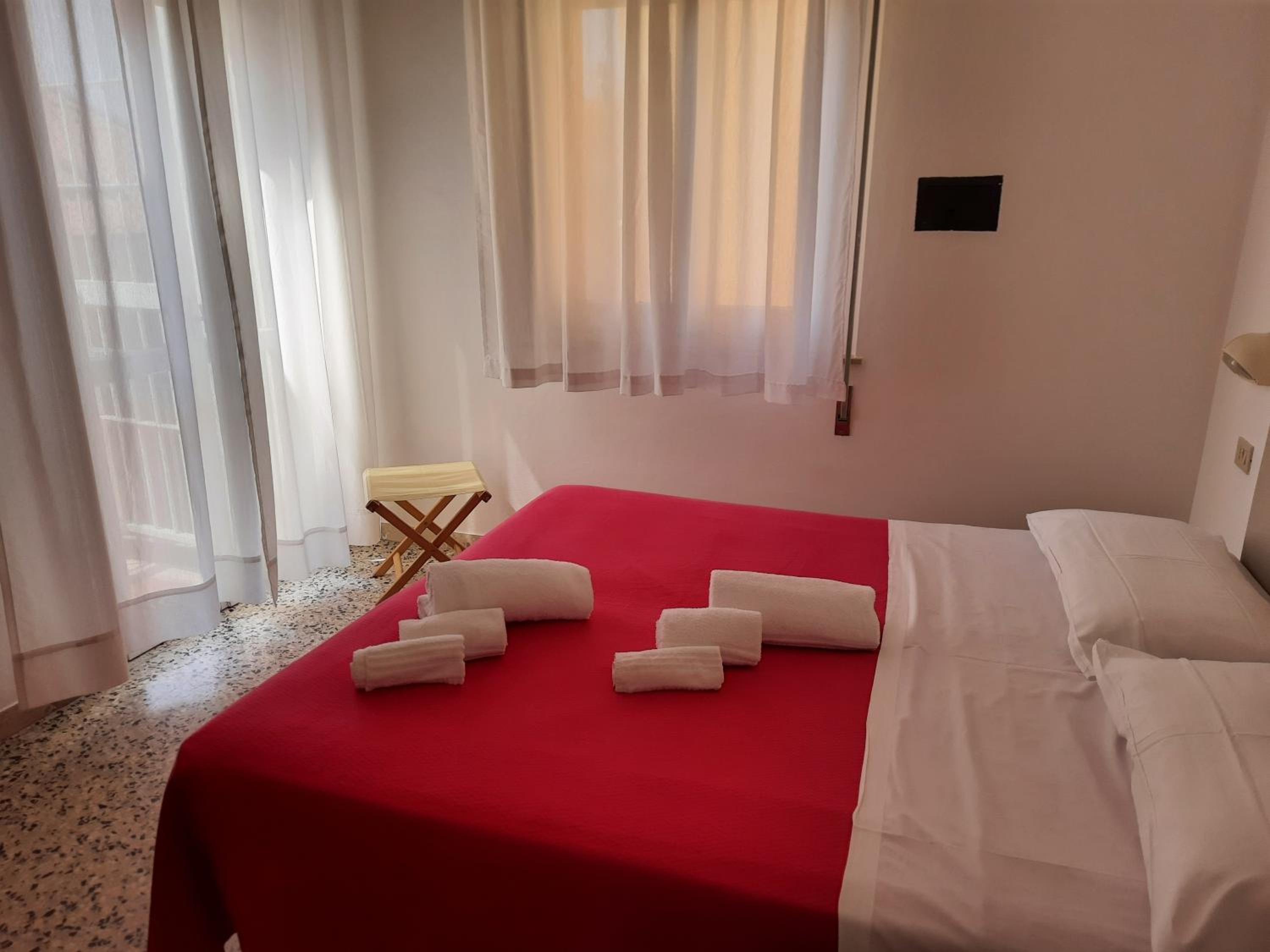 Economy Double or Twin Room - Photo 6