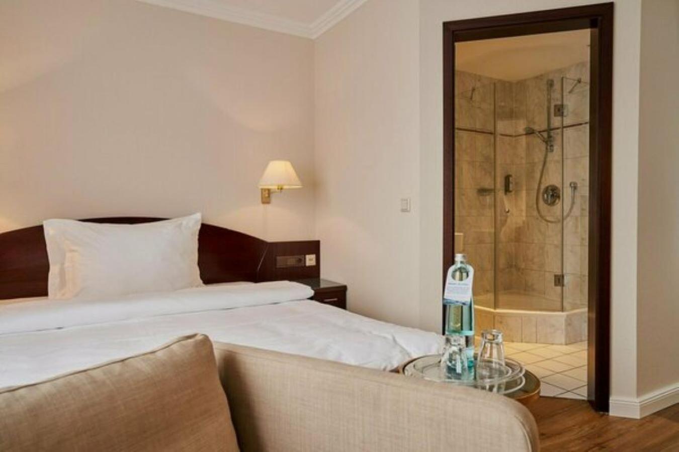 Small Double Room Queensize photo 3