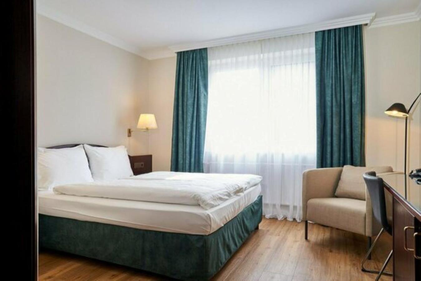 Small Double Room Queensize photo 1