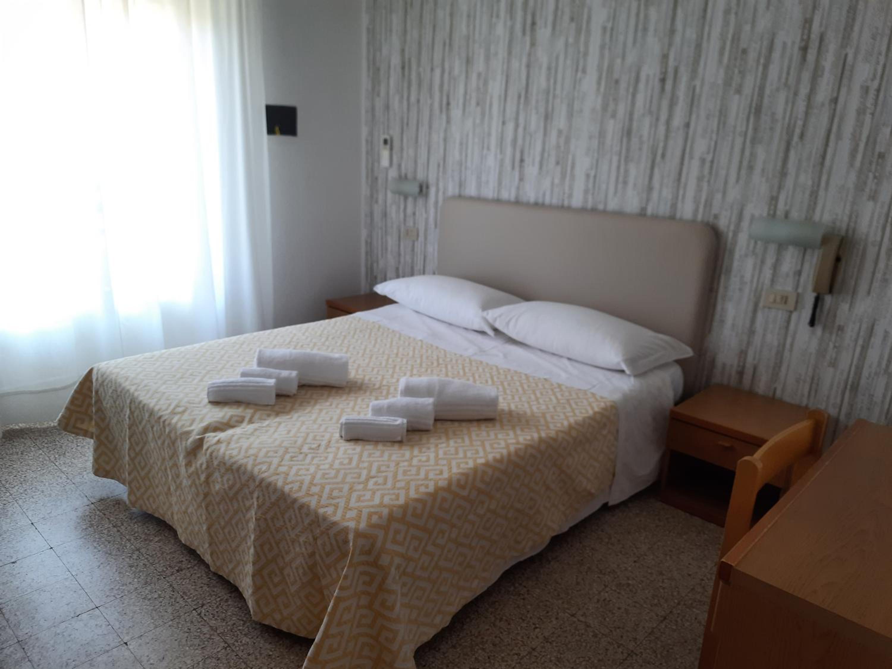 Economy Double or Twin Room - Photo 5
