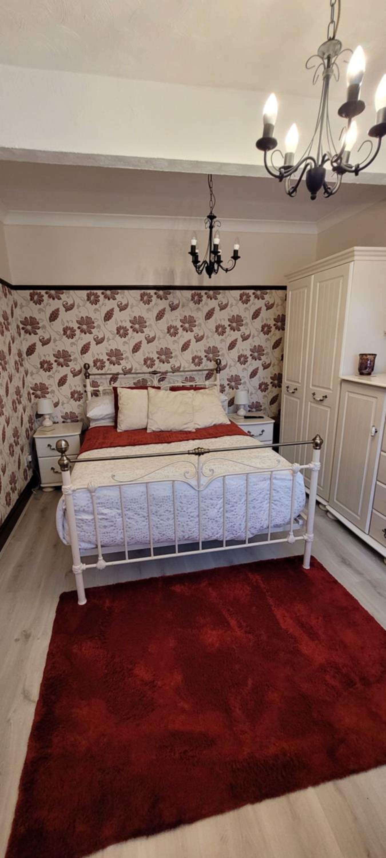 Deluxe Double Room (2 Adults + 1 Child) photo 1