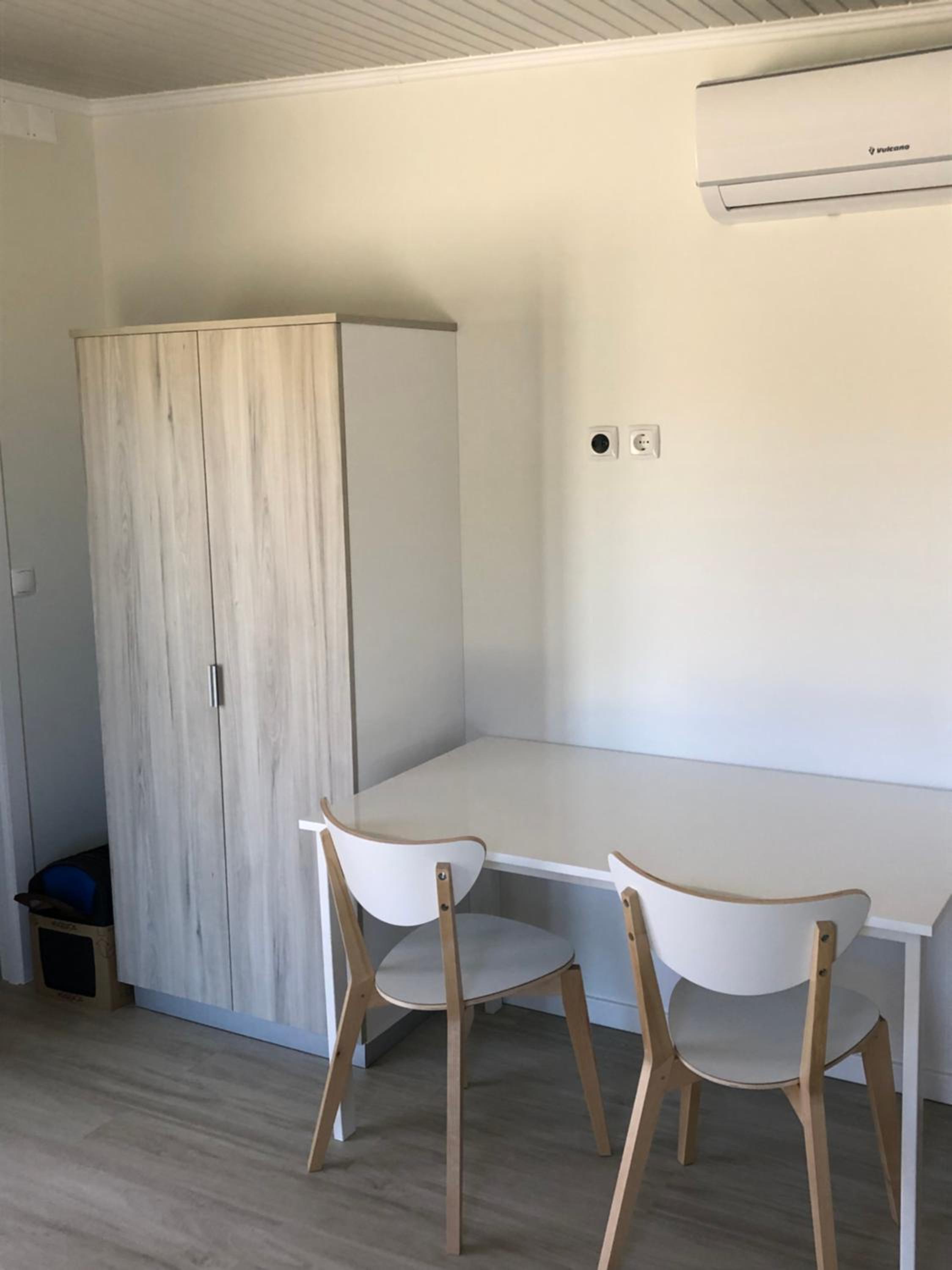 One-Bedroom Bungalow - Photo 1