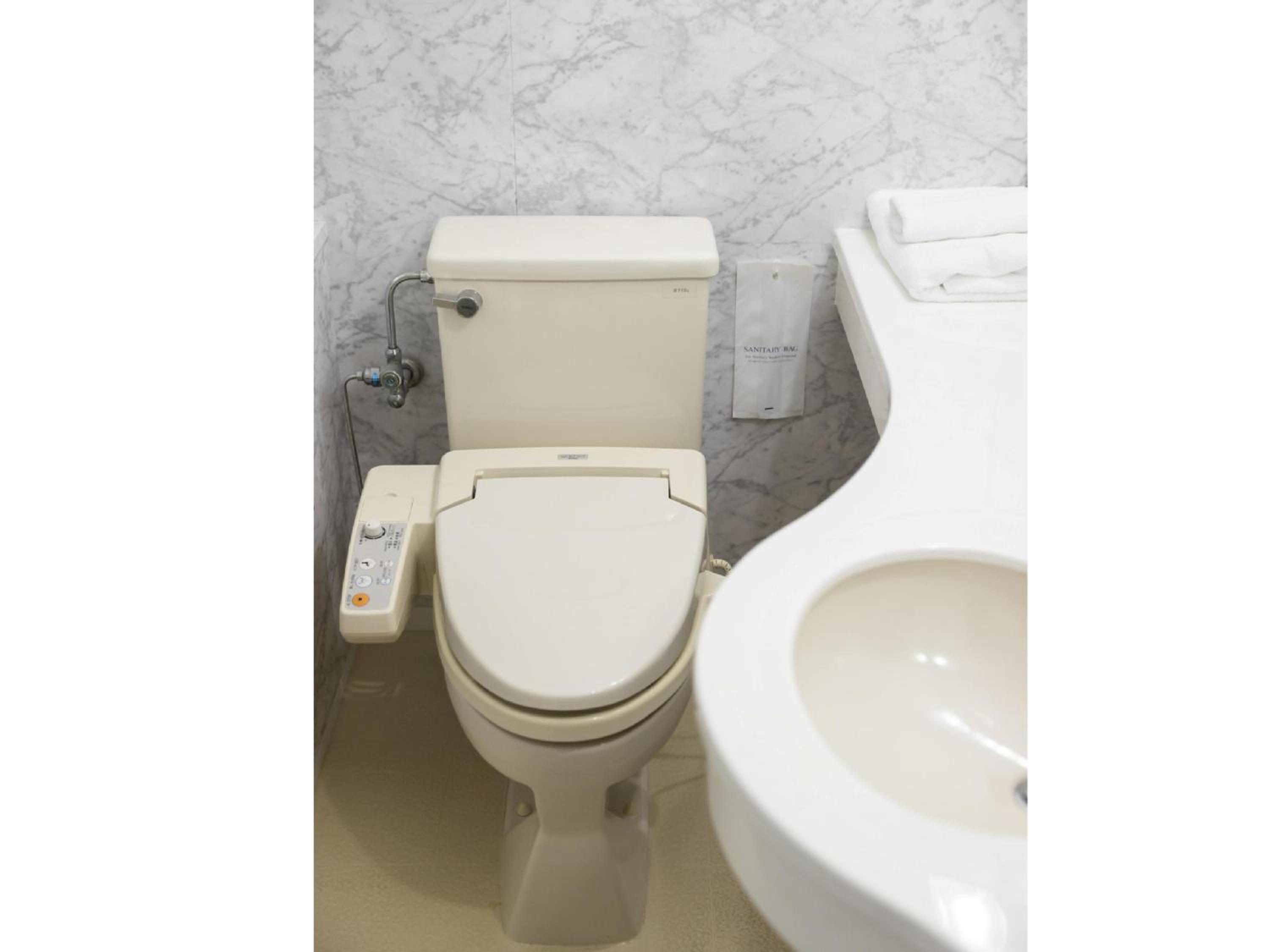 Deluxe Twin Room - Non-Smoking - Photo 6