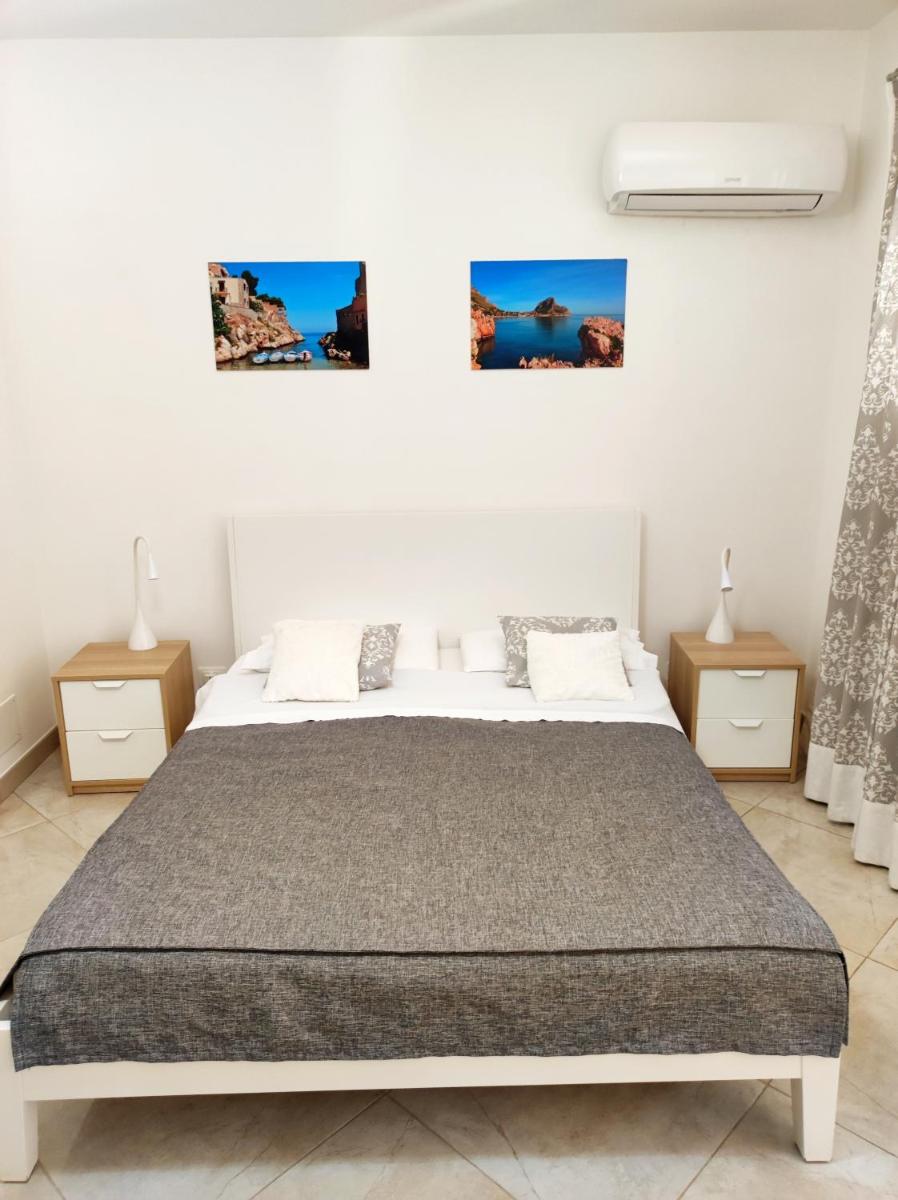 King Room with Balcony photo 2