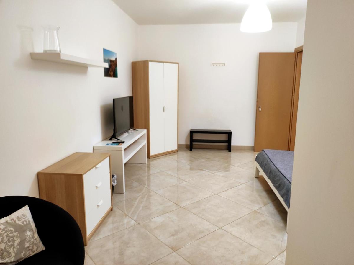 King Room with Balcony photo 3