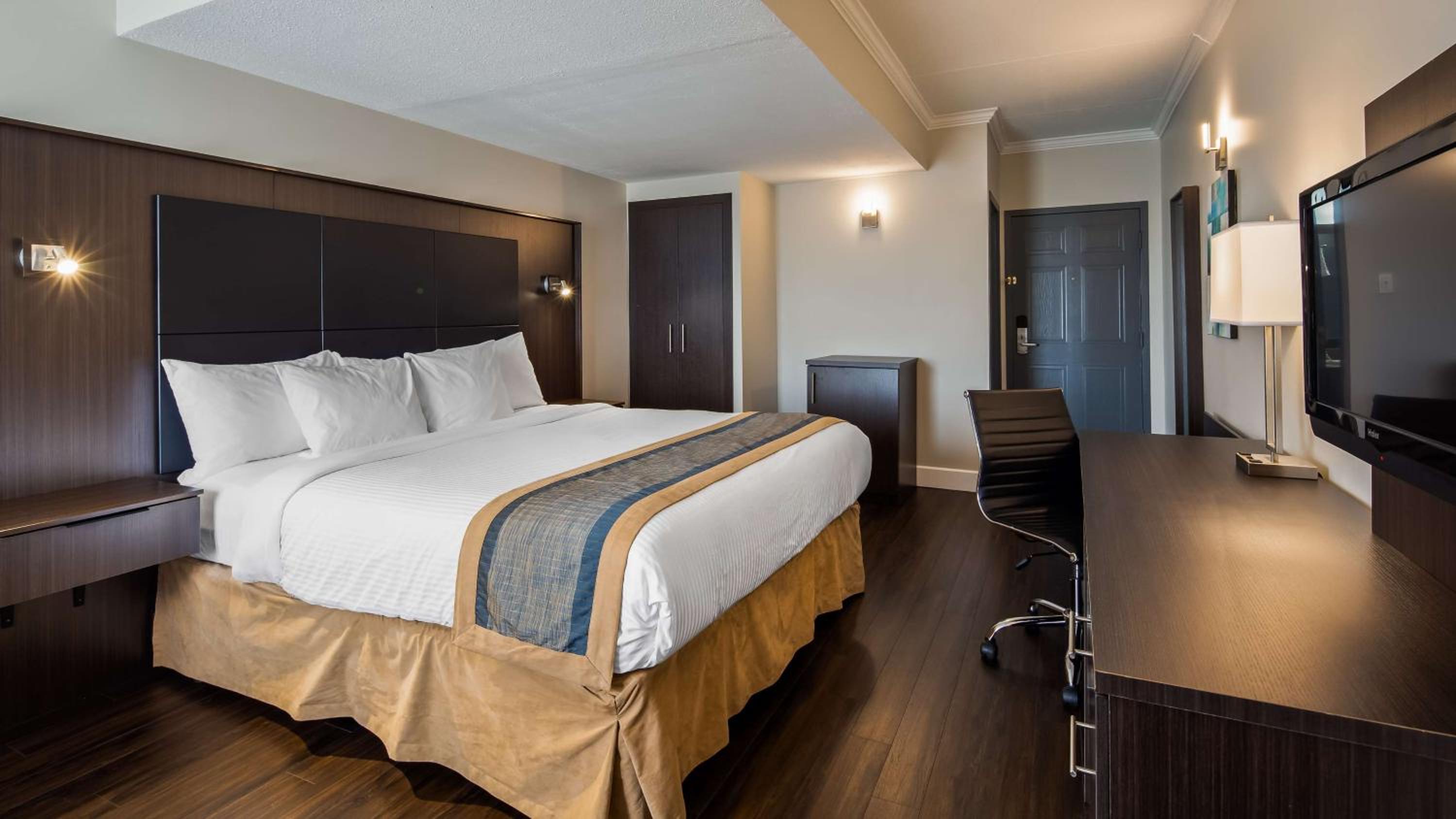 Penthouse King Room