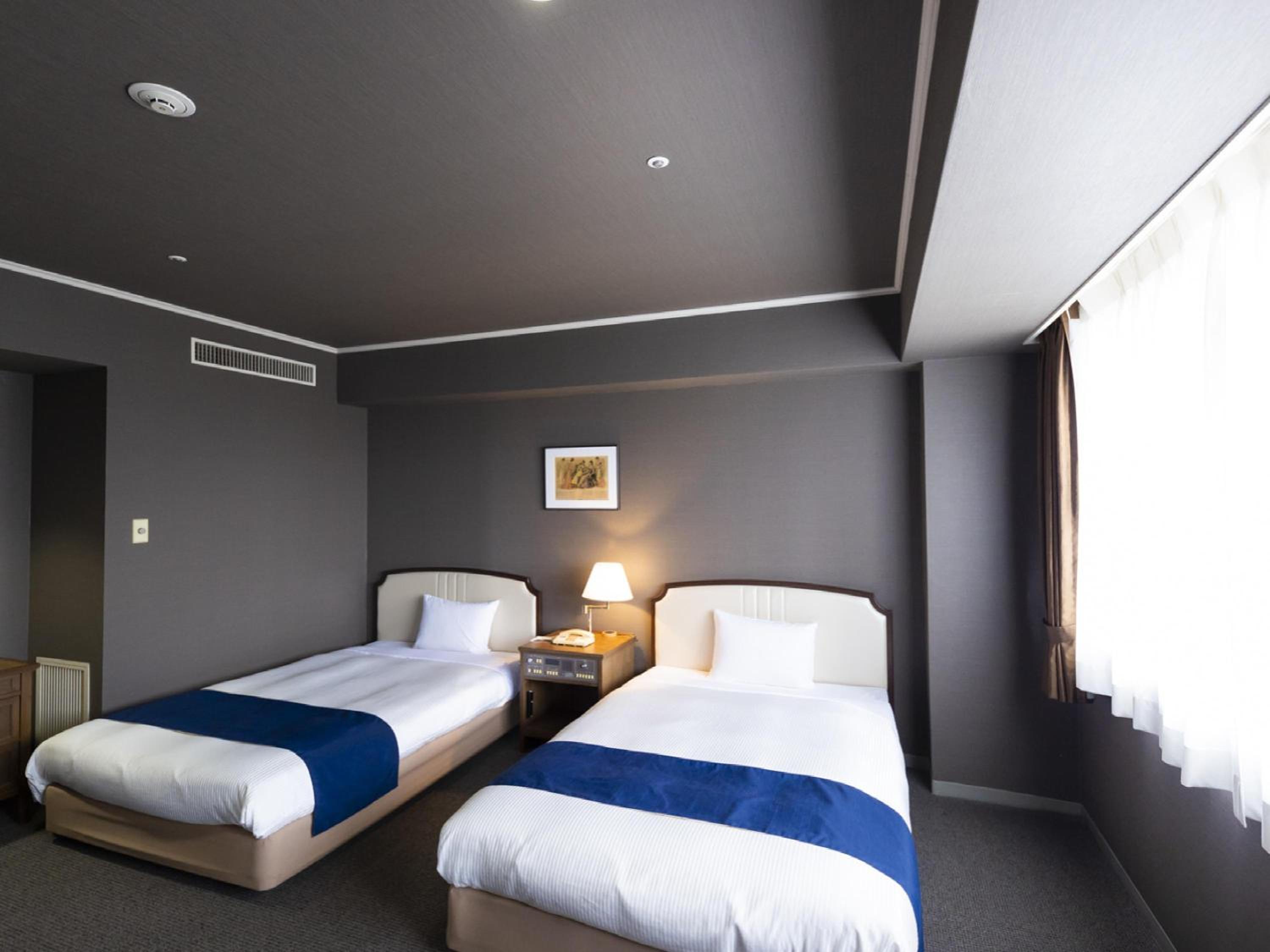 Deluxe Twin Room - Non-Smoking - Photo 1