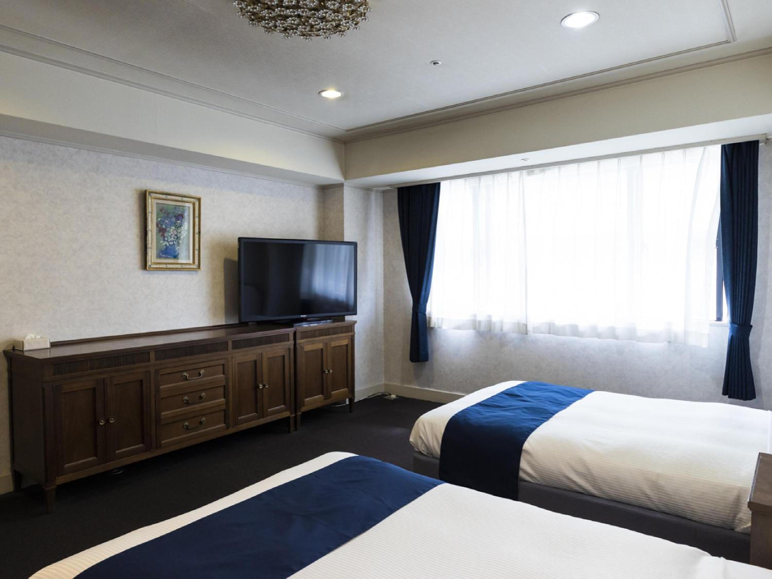 Family Room - Photo 15