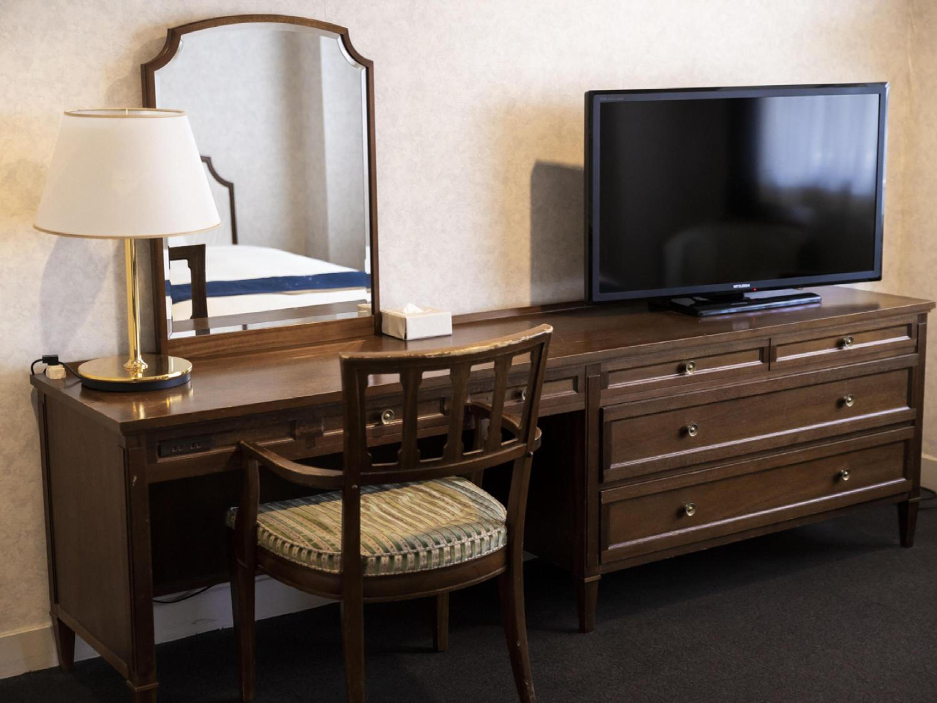 Family Room - Photo 9