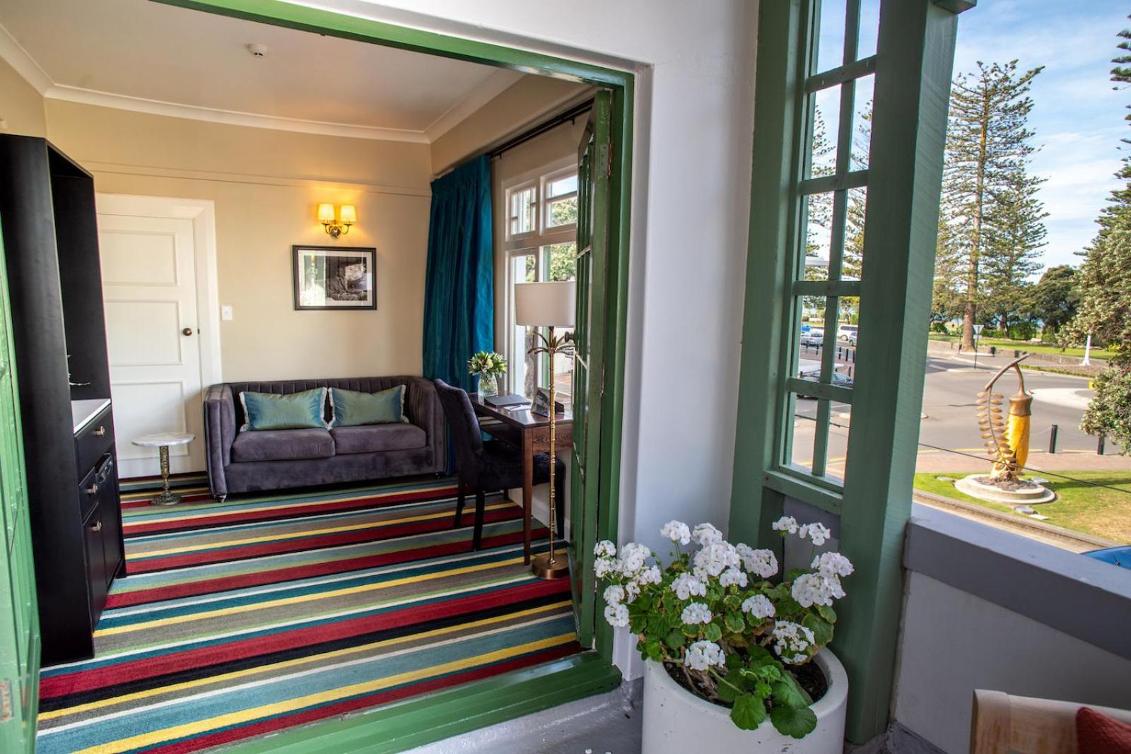 Art Deco Suite - Photo 2