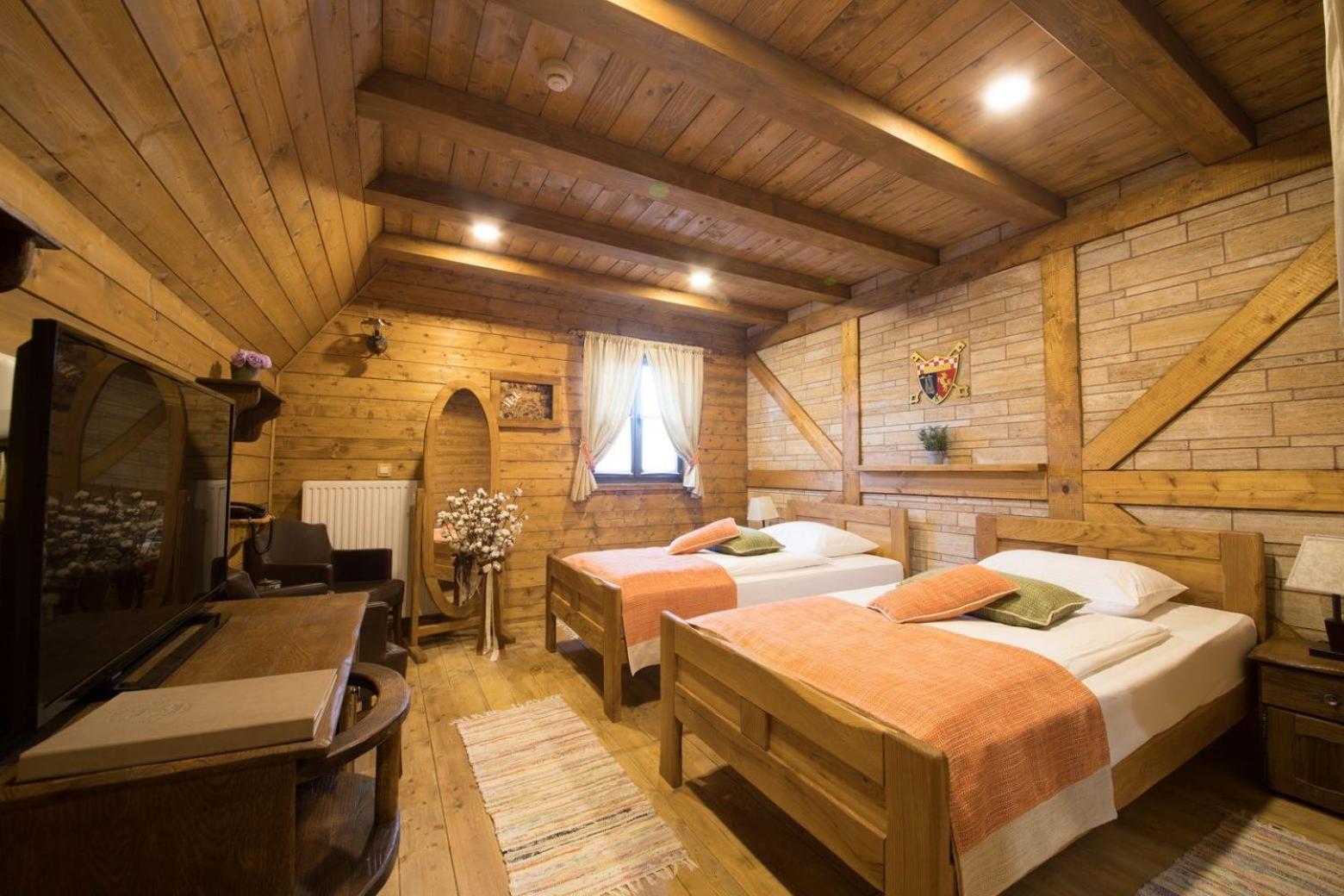 Standard King Room - Photo 2