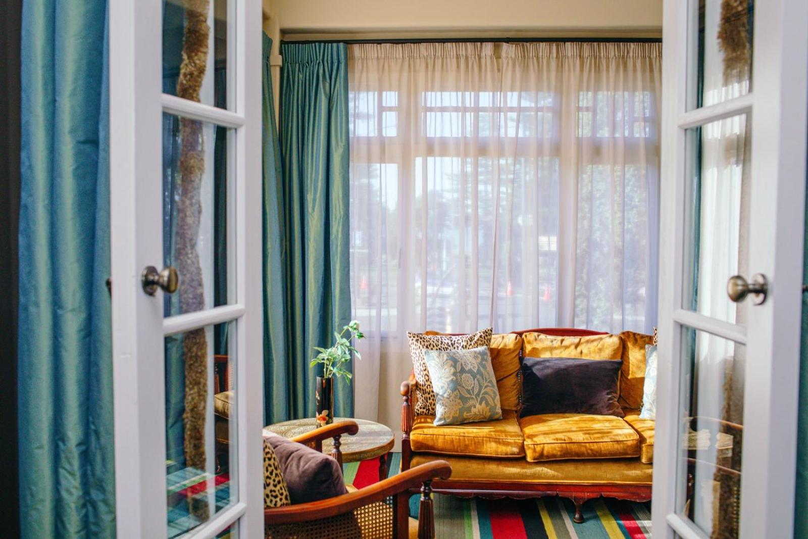 Royal Suite - Photo 2