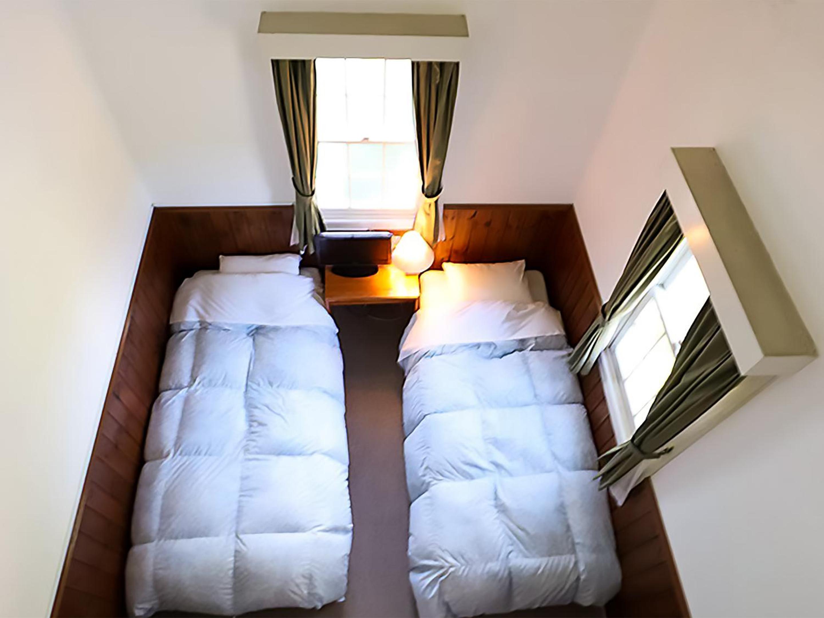 Quadruple Room with Shared Bathroom and Loft Area photo 2