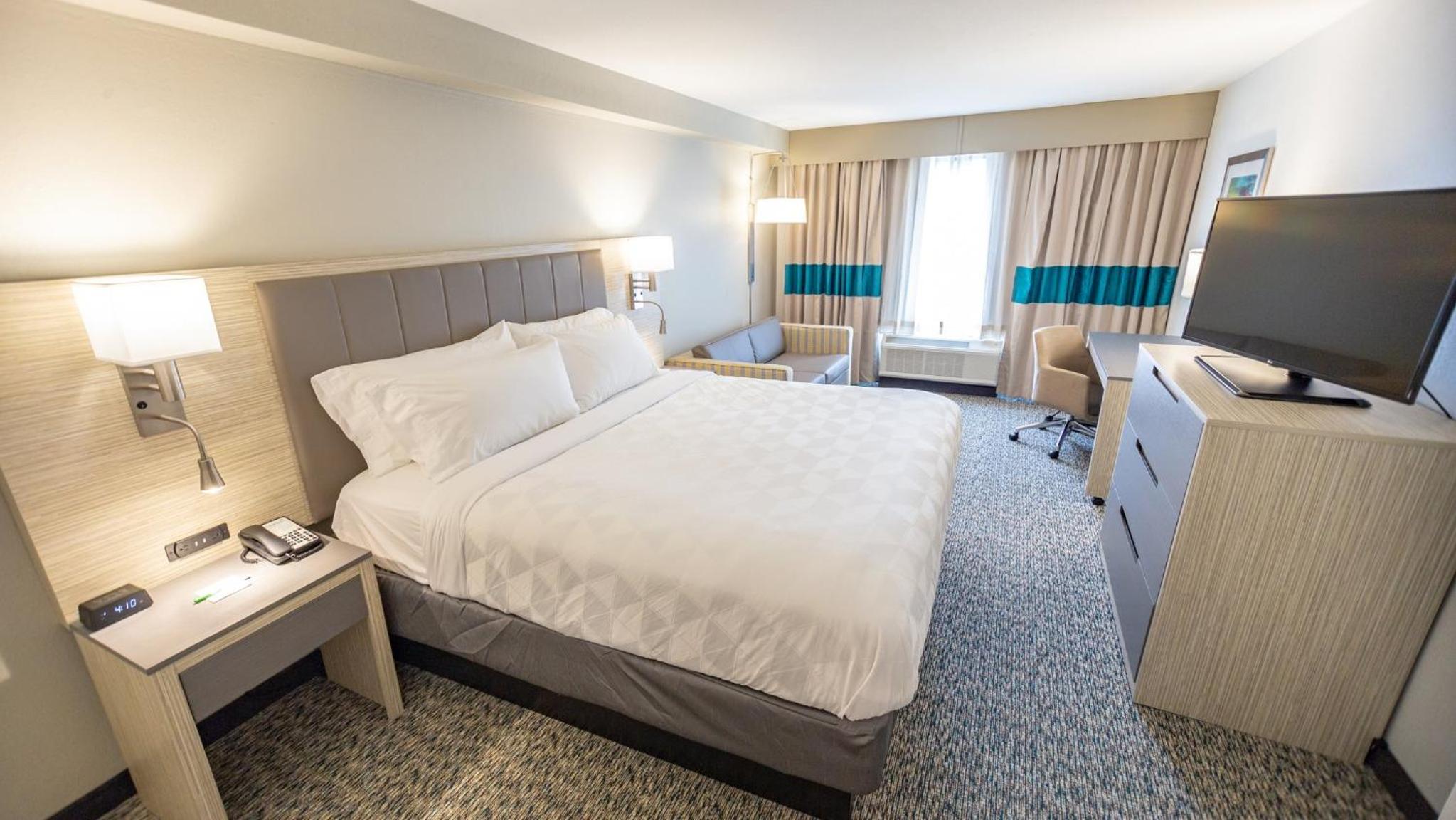Premium King Room
