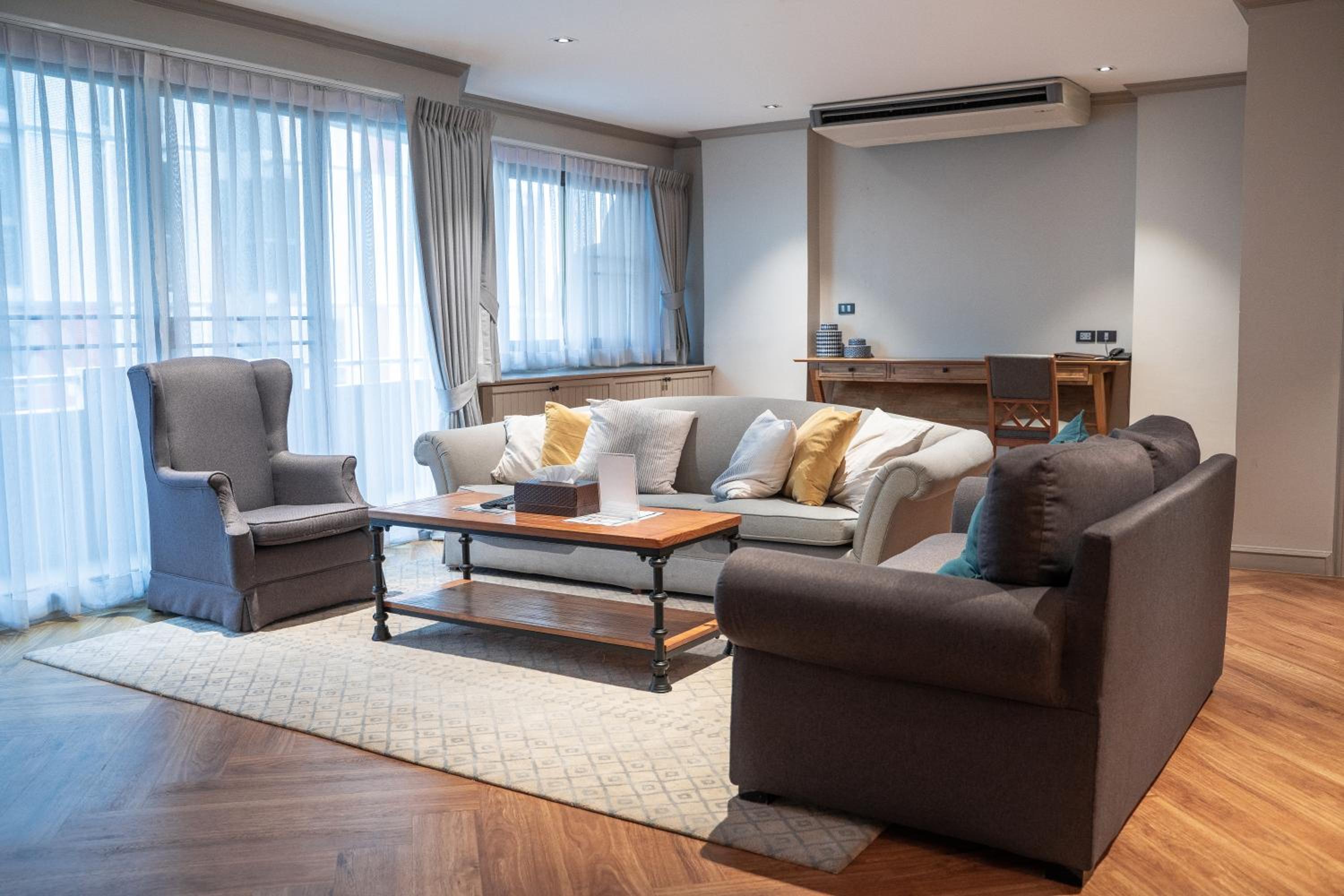 Presidential Suite photo 2