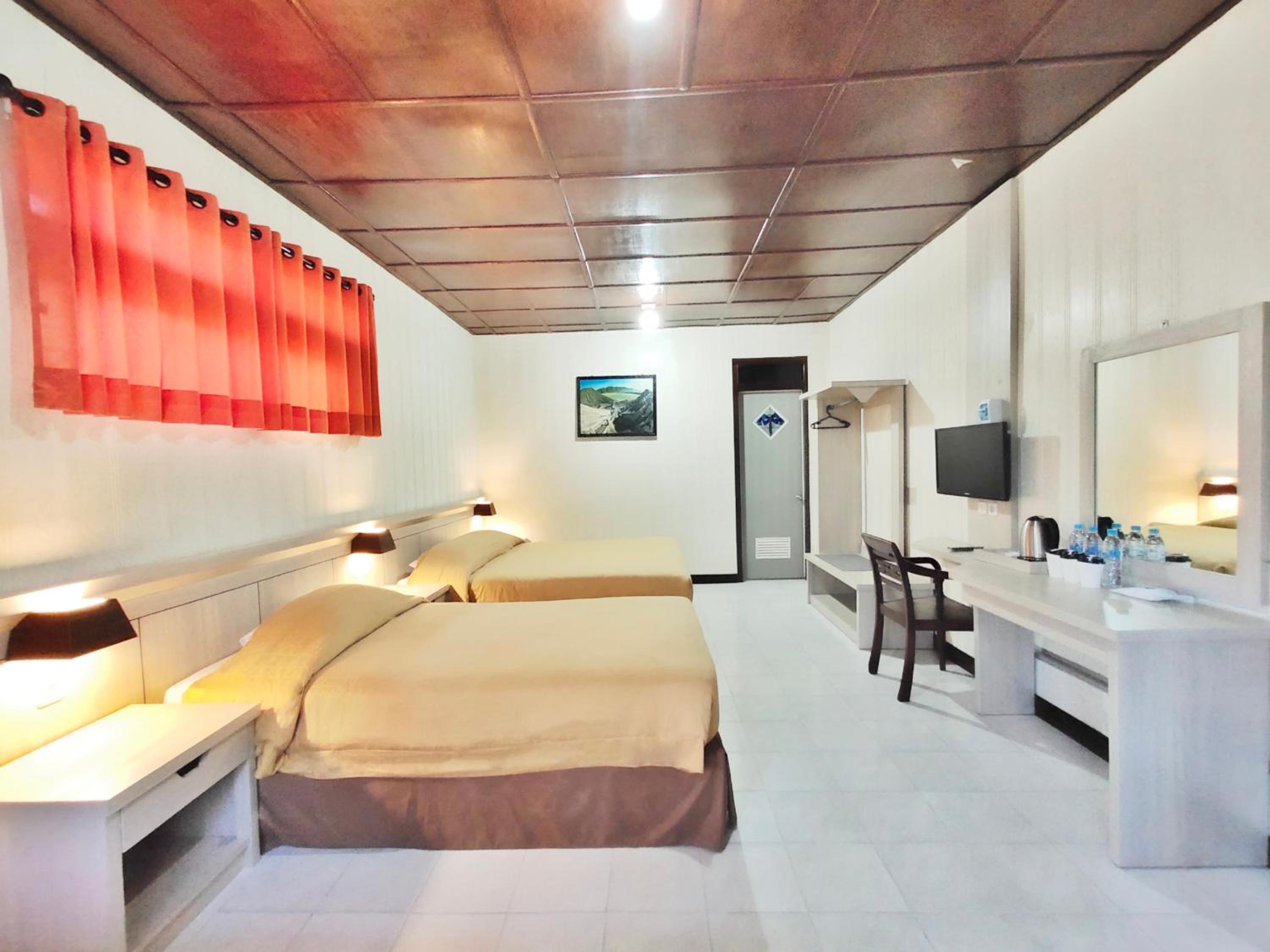 Deluxe Triple Room - Photo 1