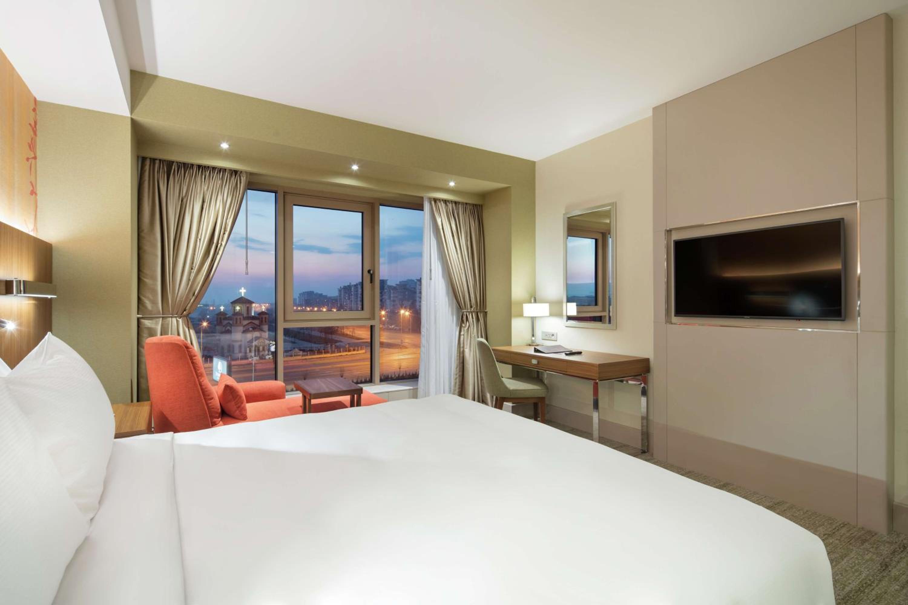 King Room - Mobility Accessible