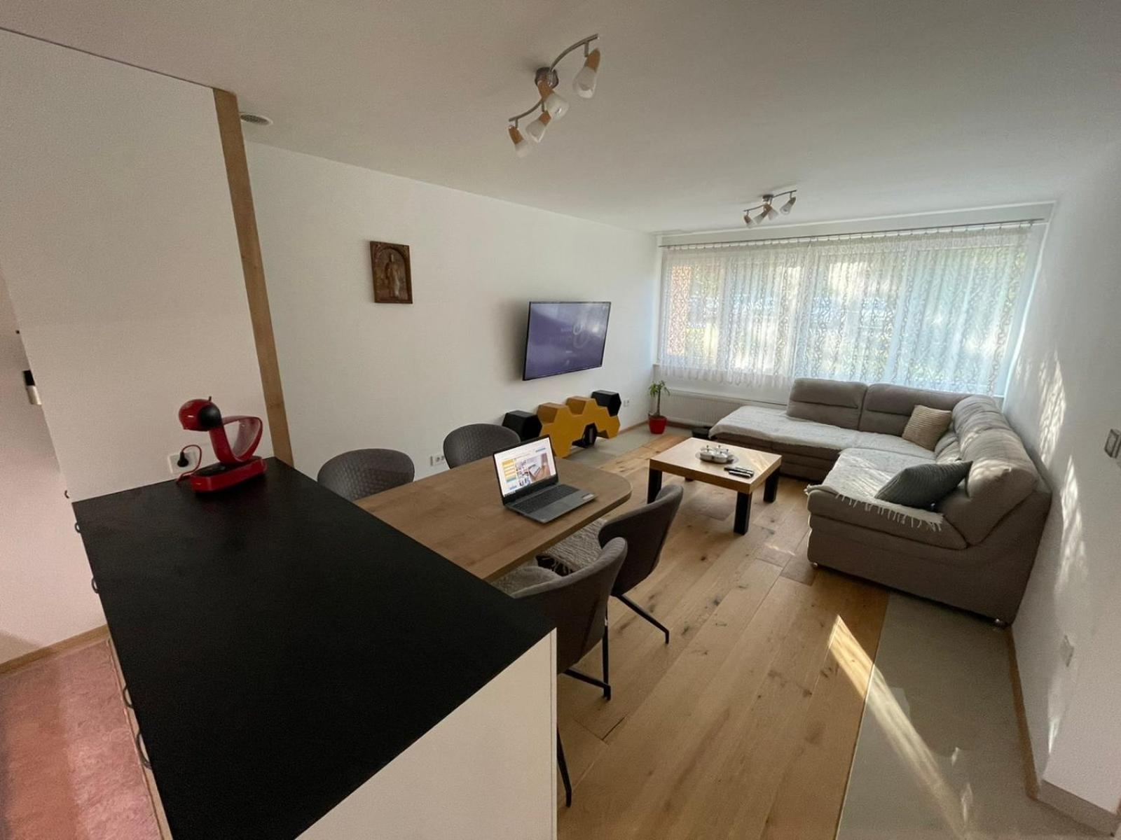 One-Bedroom Apartment - Photo 1