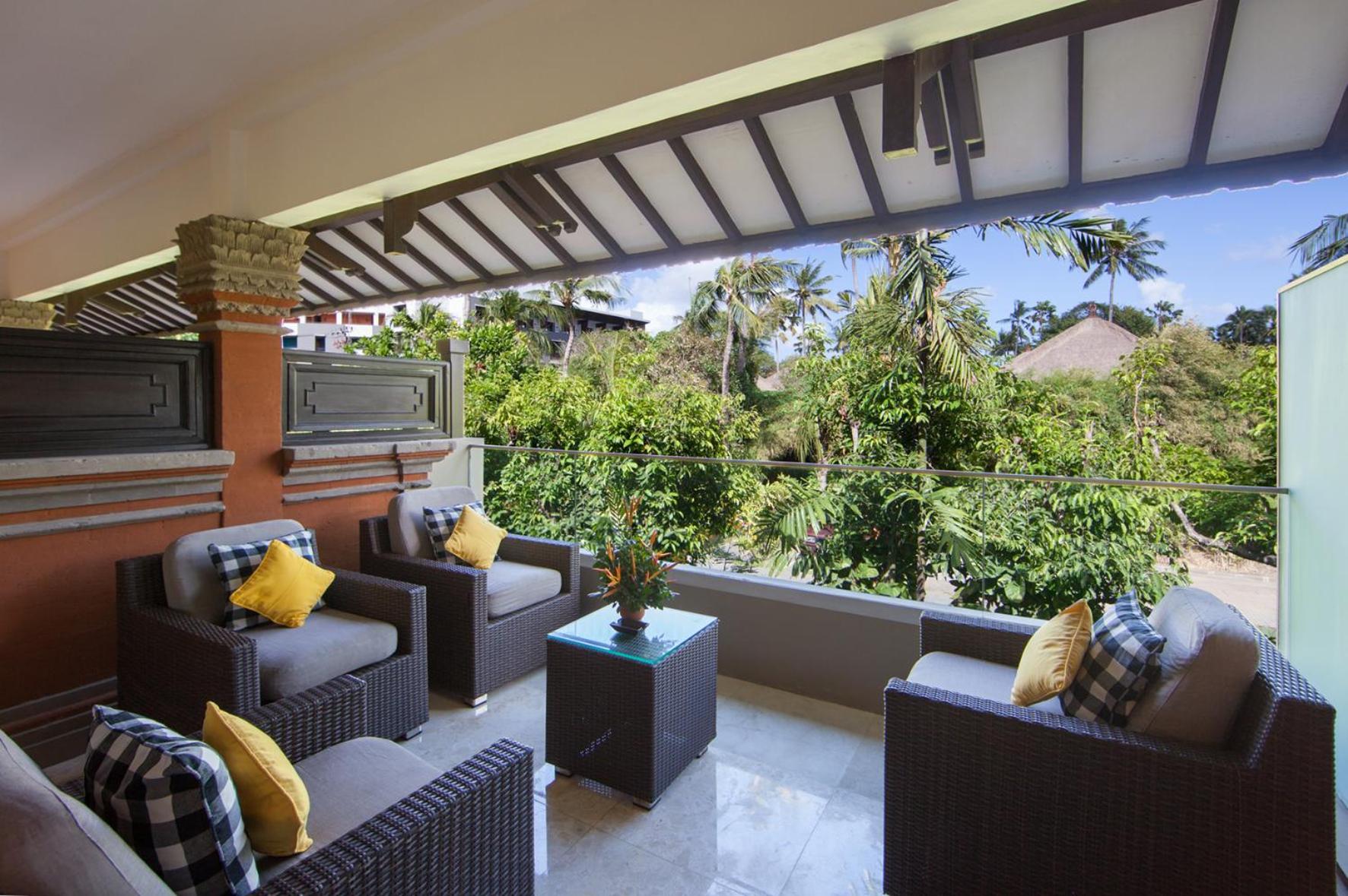 Deluxe Family Room - Photo 2