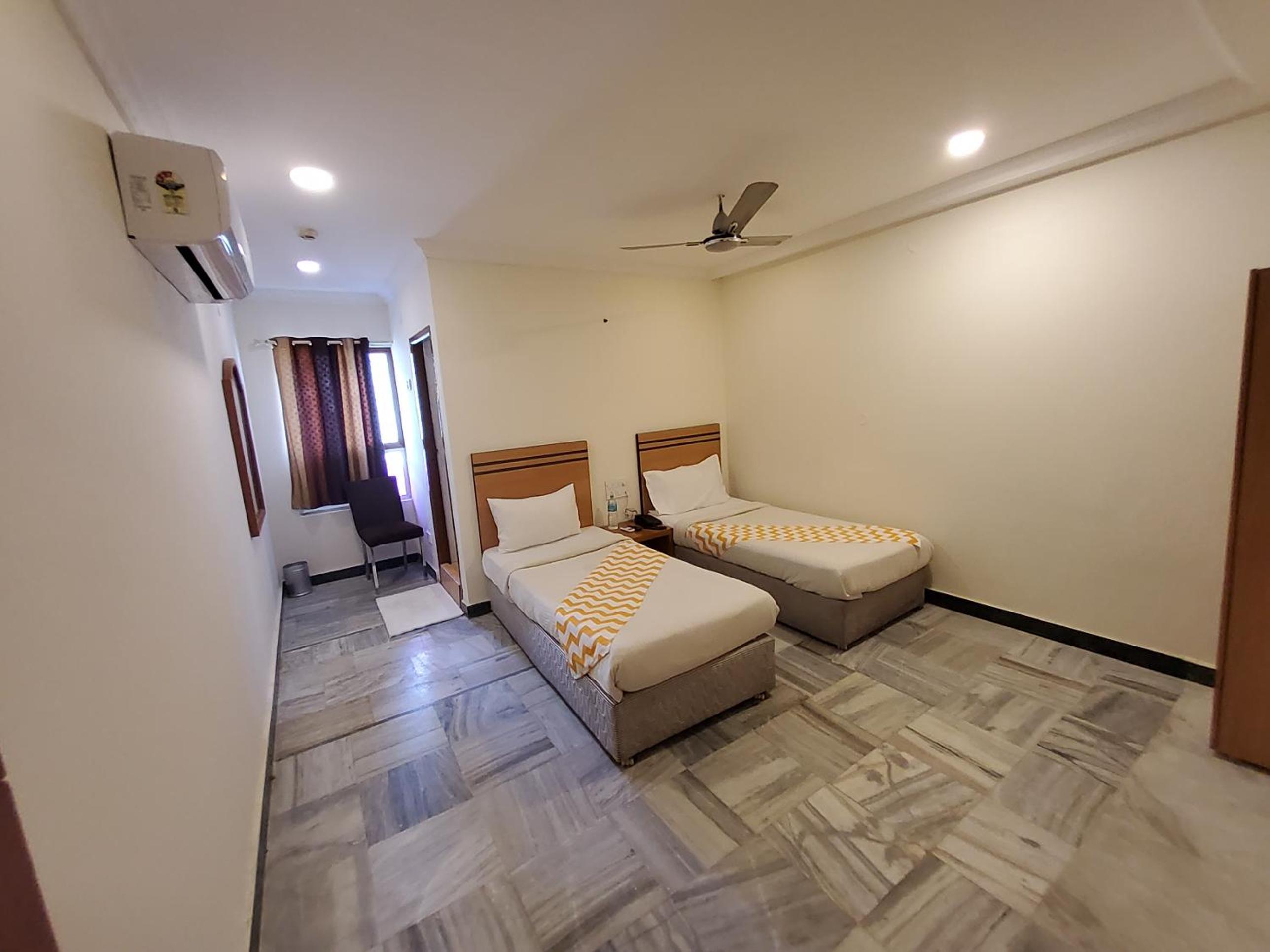Deluxe Twin Room - Photo 2